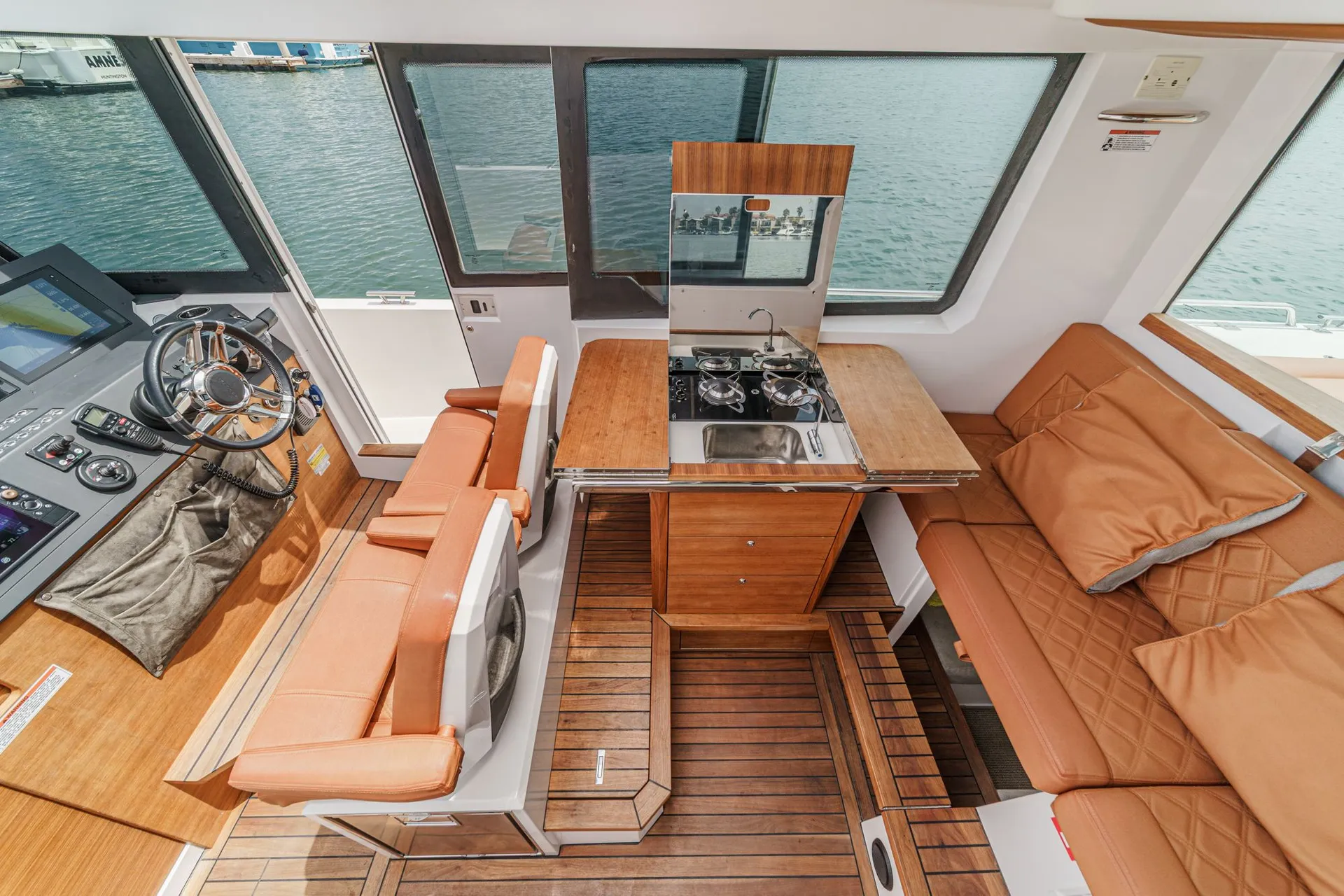 Modern Axopar 37 Yacht Equipped for Celebrations and Charters 