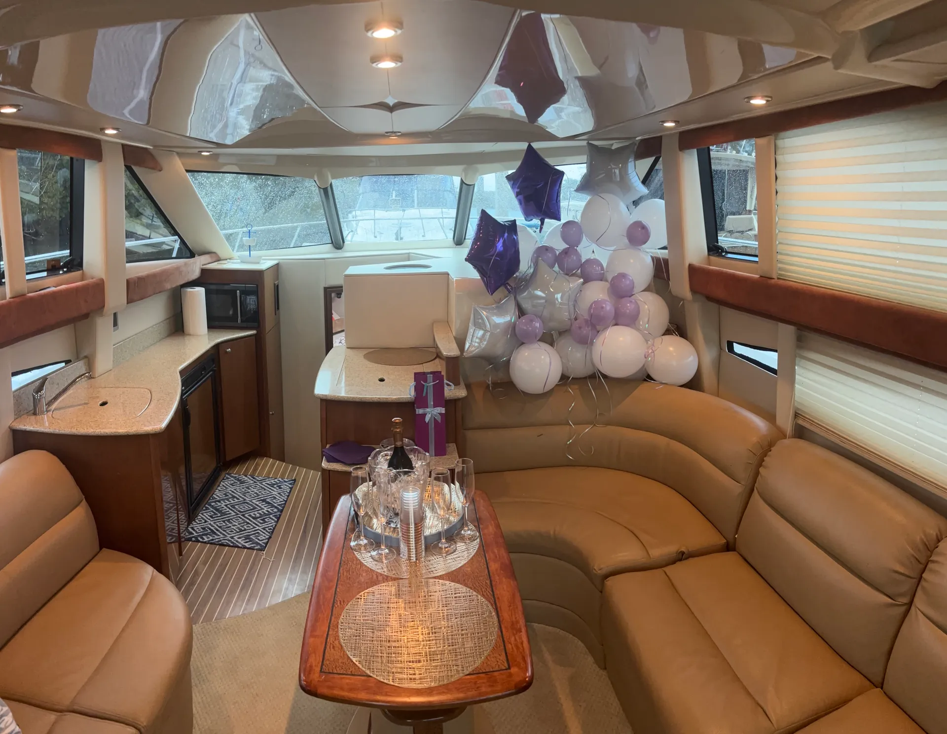 ALL-INCLUSIVE Fort Lauderdale Yacht  35' Meridian (Captain﹠Fuel Inc)