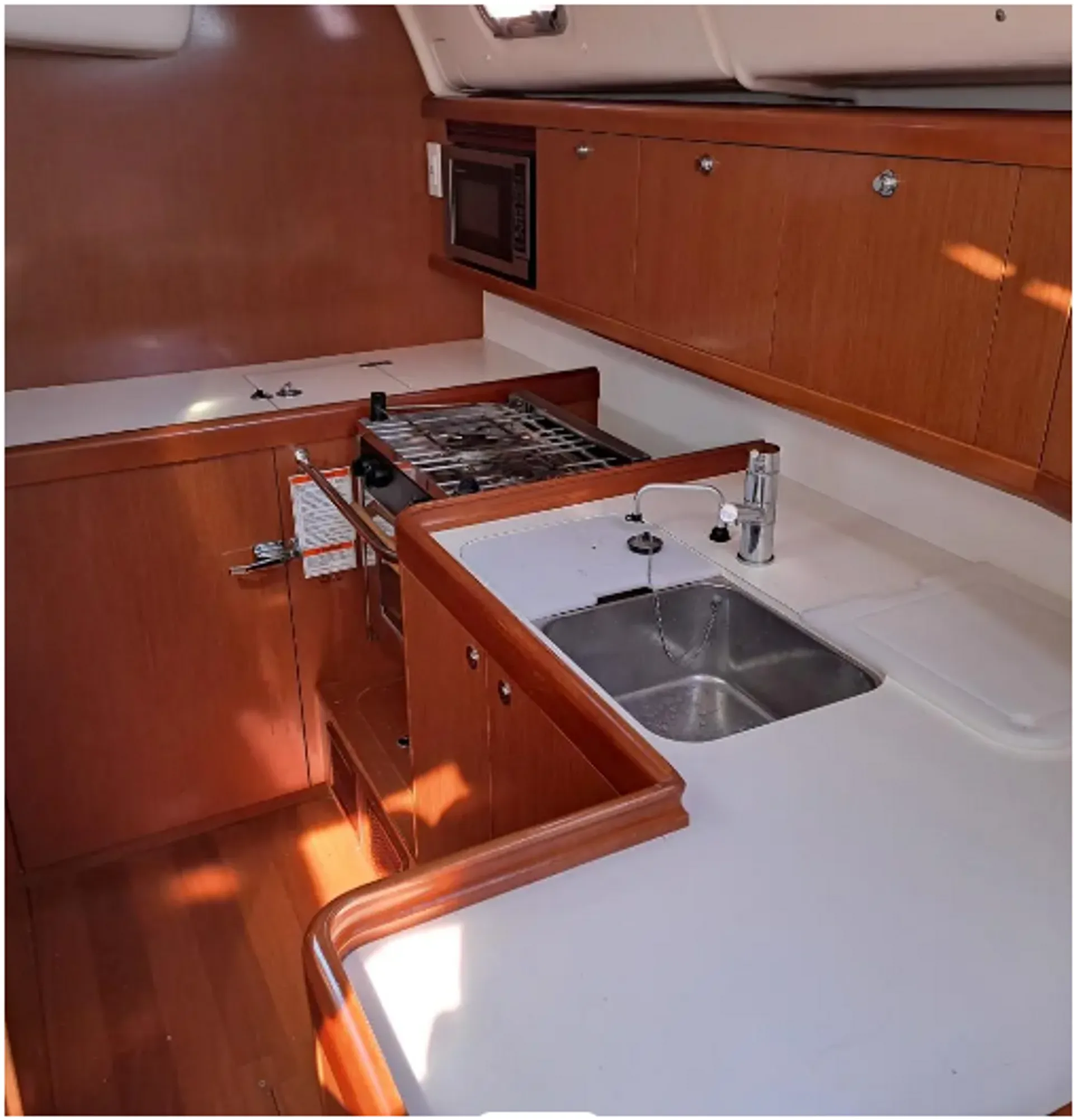 #1 Manhattan Sailing! Champagne &amp; Catering Service, Captain &amp; Crew