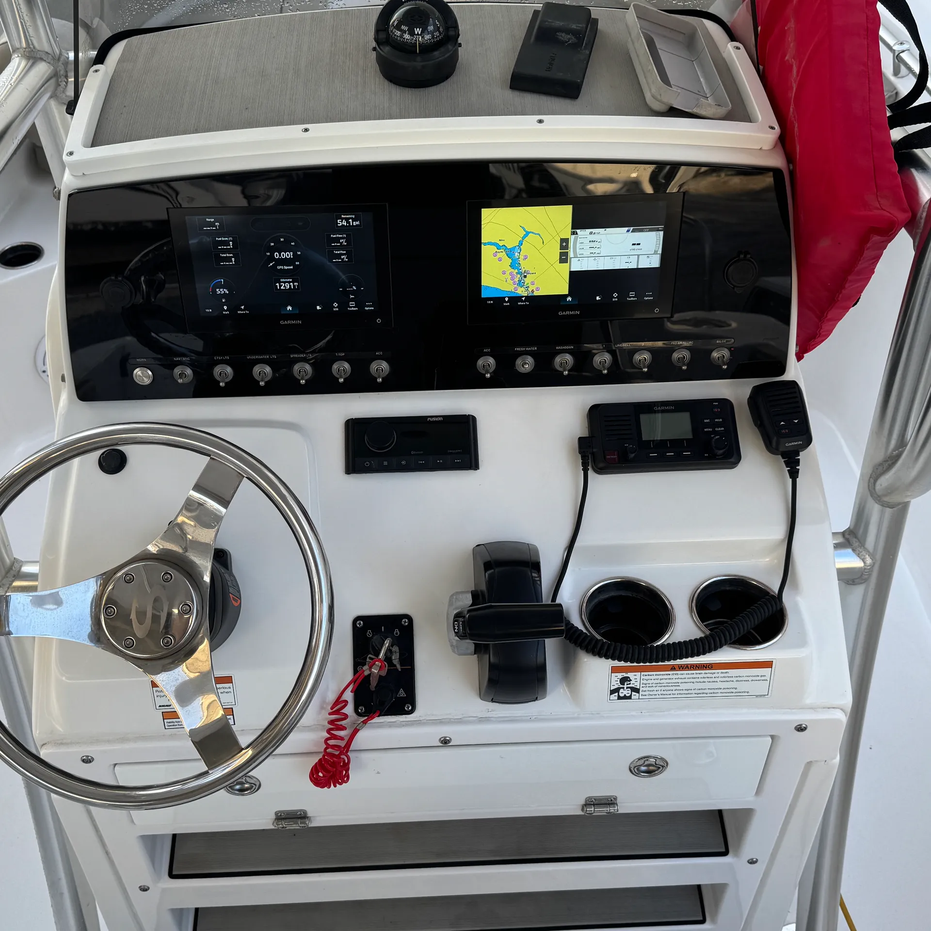 23’ Center Console : Fish/Cruise/Sandbar 