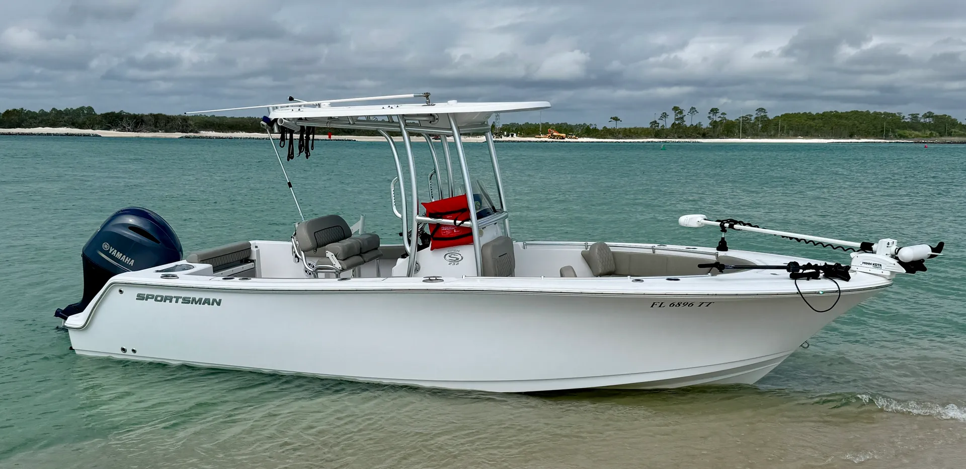 23’ Center Console : Fish/Cruise/Sandbar 