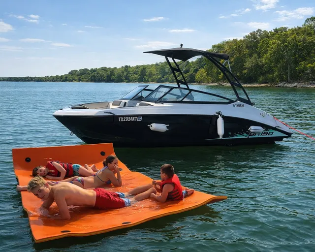 Rent a YAMAHA jet boat in Little Elm, TX near me