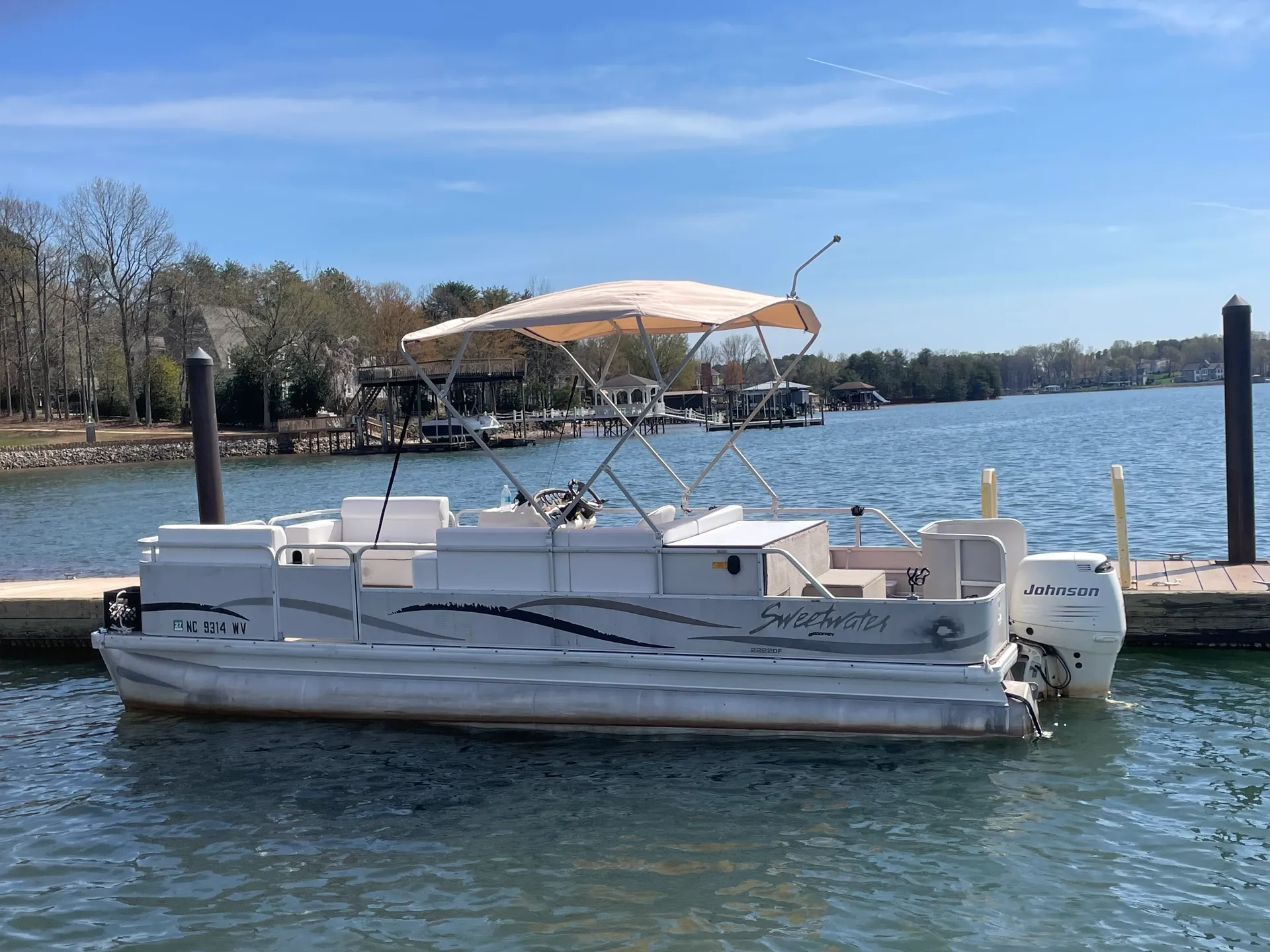GODFREY MARINE SWEETWATER 2222 DF in Mooresville, NC