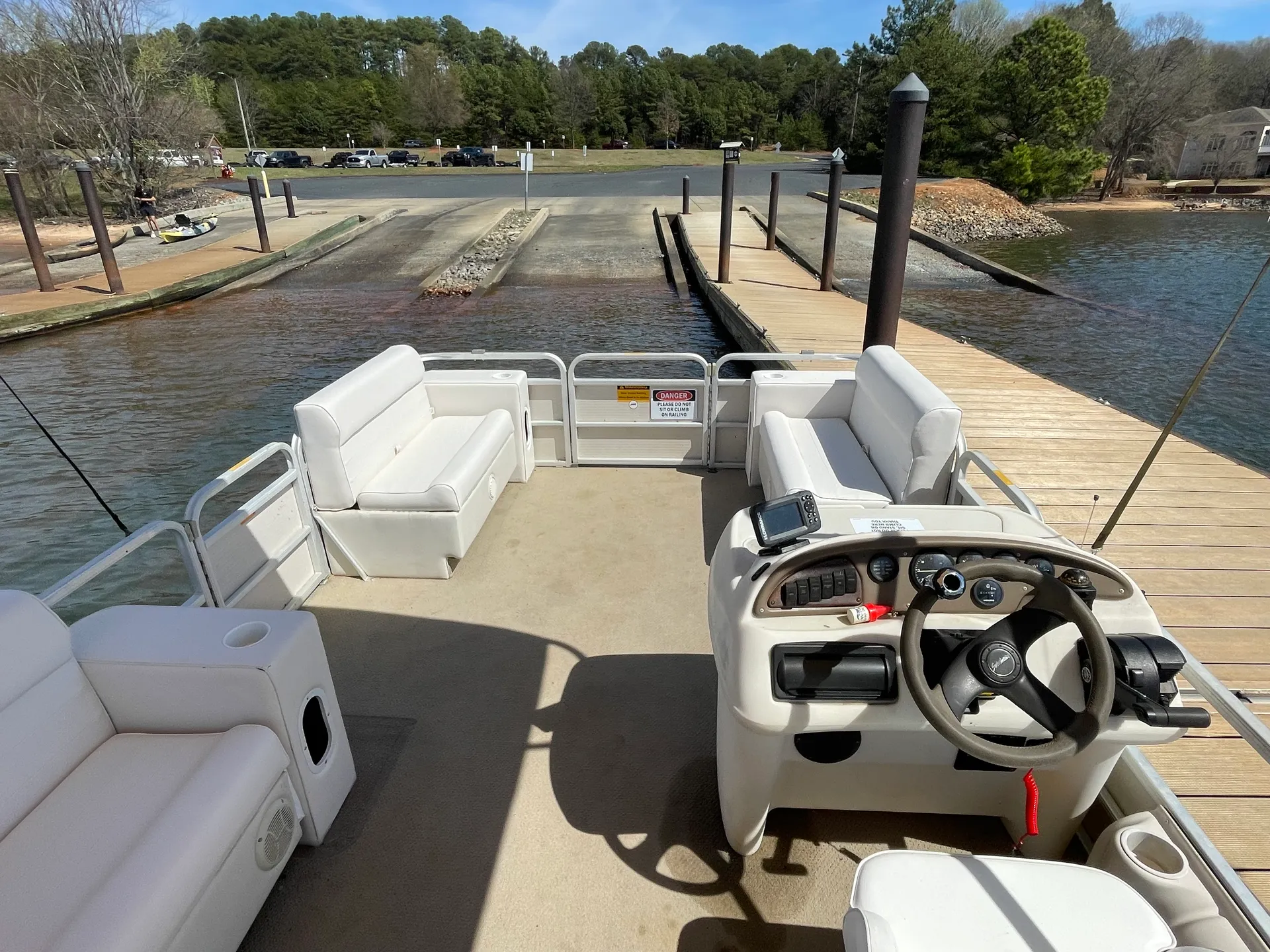 GODFREY MARINE SWEETWATER 2222 DF in Mooresville, NC — photo 6