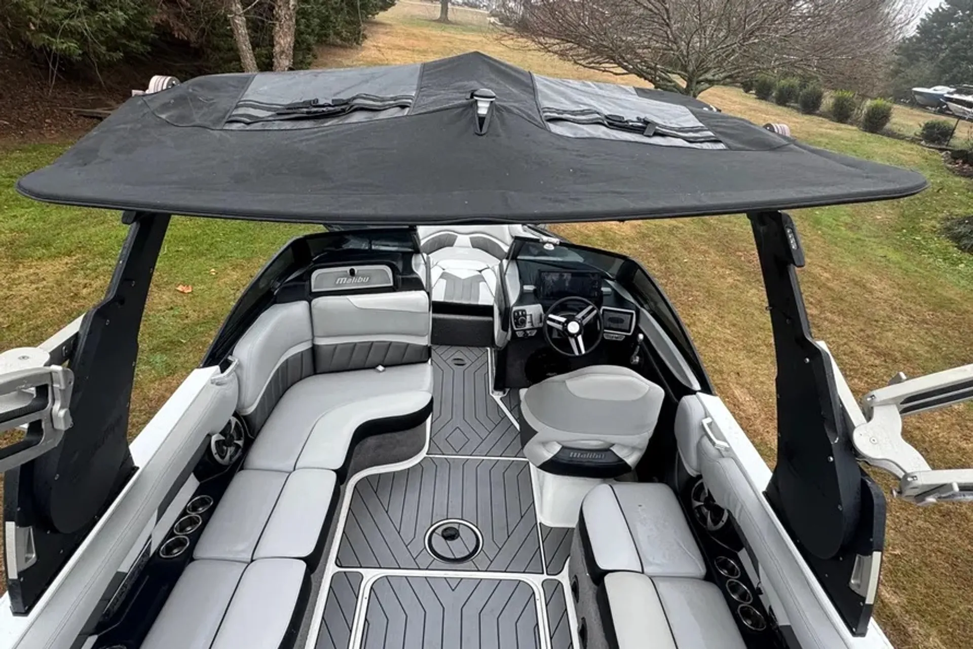 MALIBU BOATS WAKESETTER 25 LSV in Clear Lake, IA — photo 6