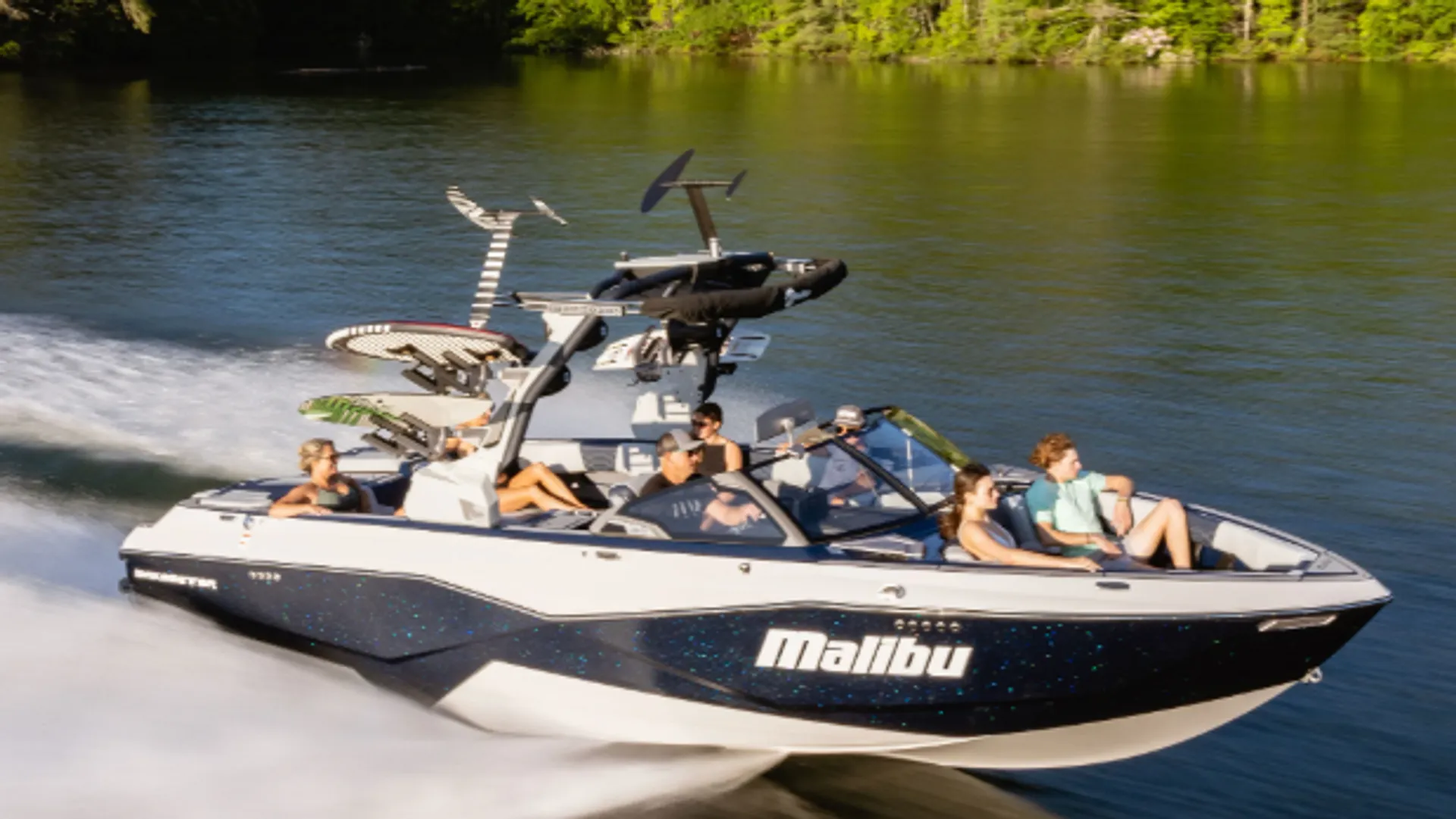 MALIBU BOATS WAKESETTER 25 LSV in Clear Lake, IA — photo 3
