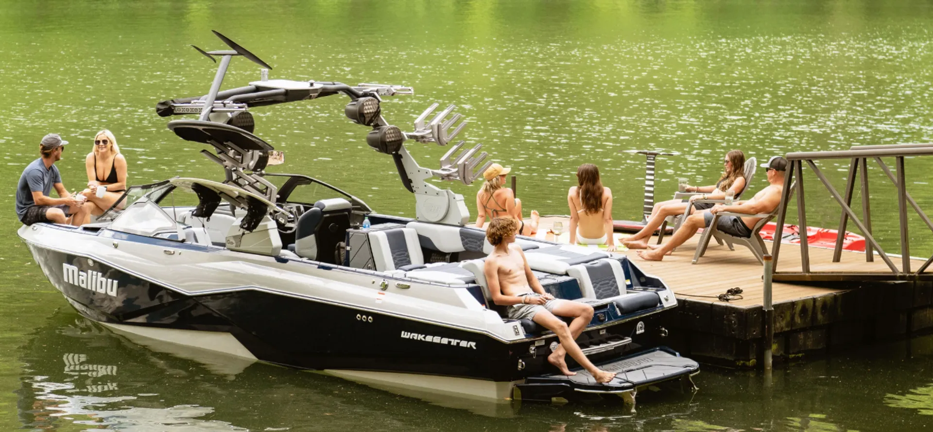 MALIBU BOATS WAKESETTER 25 LSV in Clear Lake, IA — photo 2