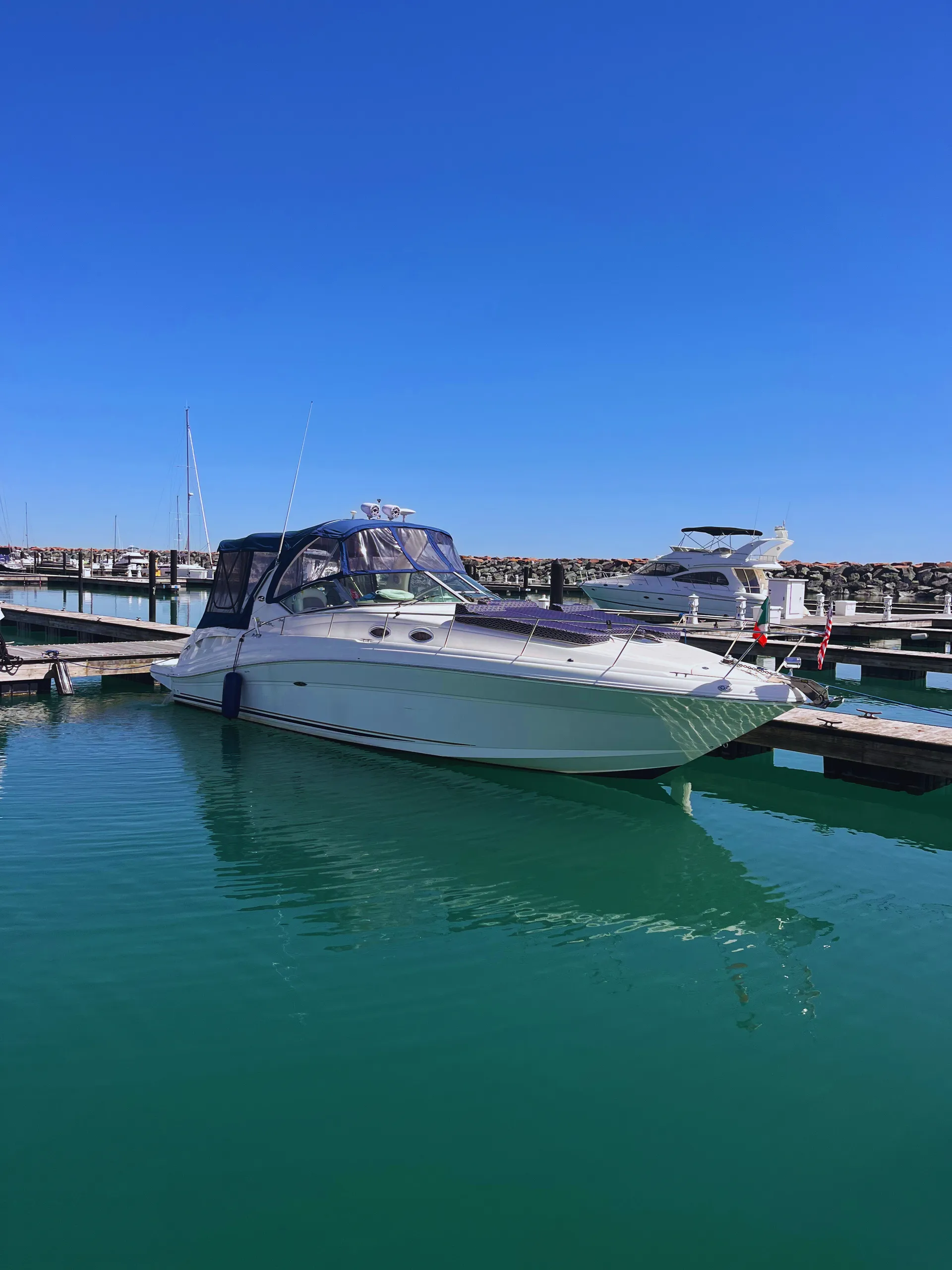 Chicago Luxury Charter, Searay Sundancer 320, 32ft  
