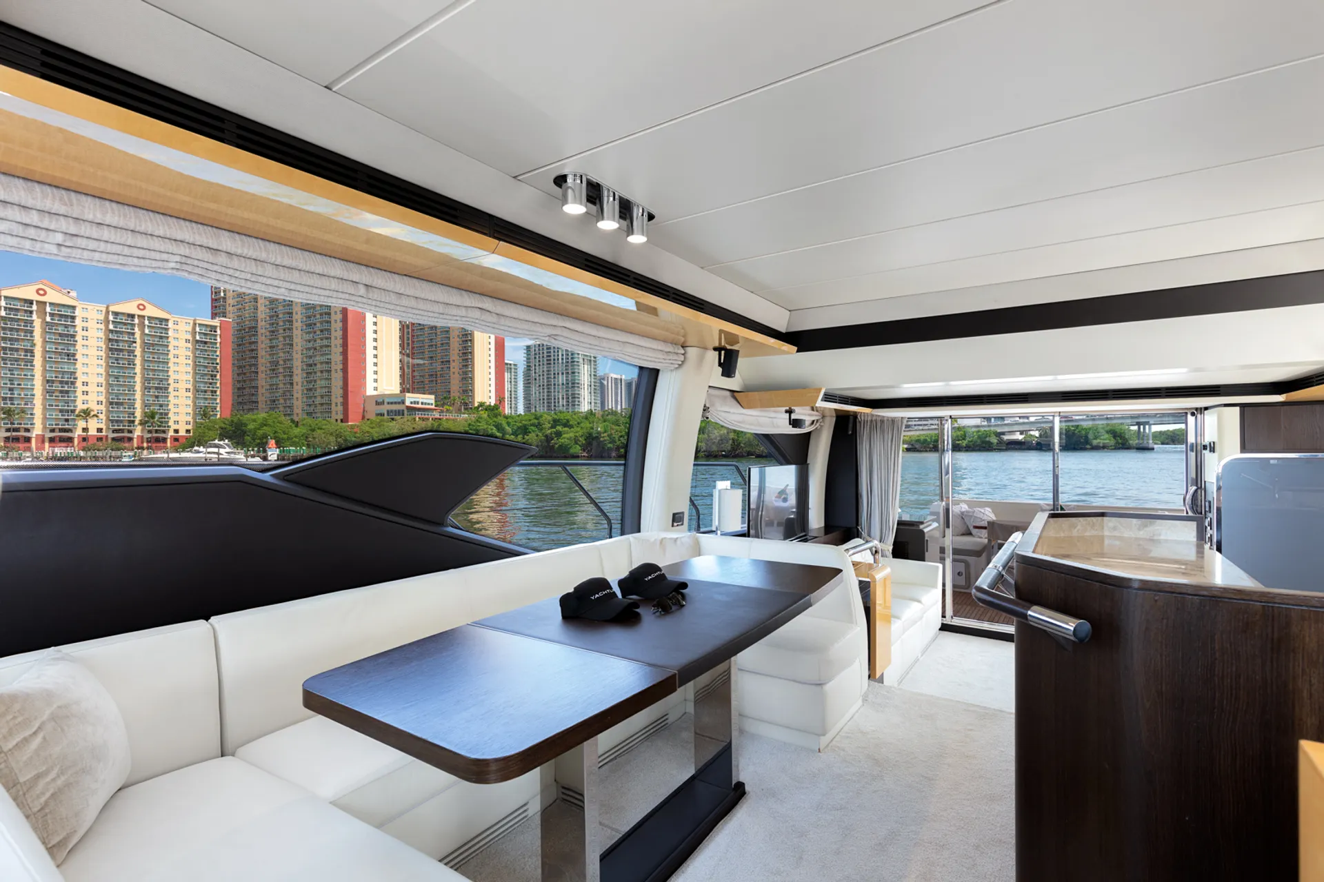 Azimut 66 FLY in North Miami, FL — photo 8