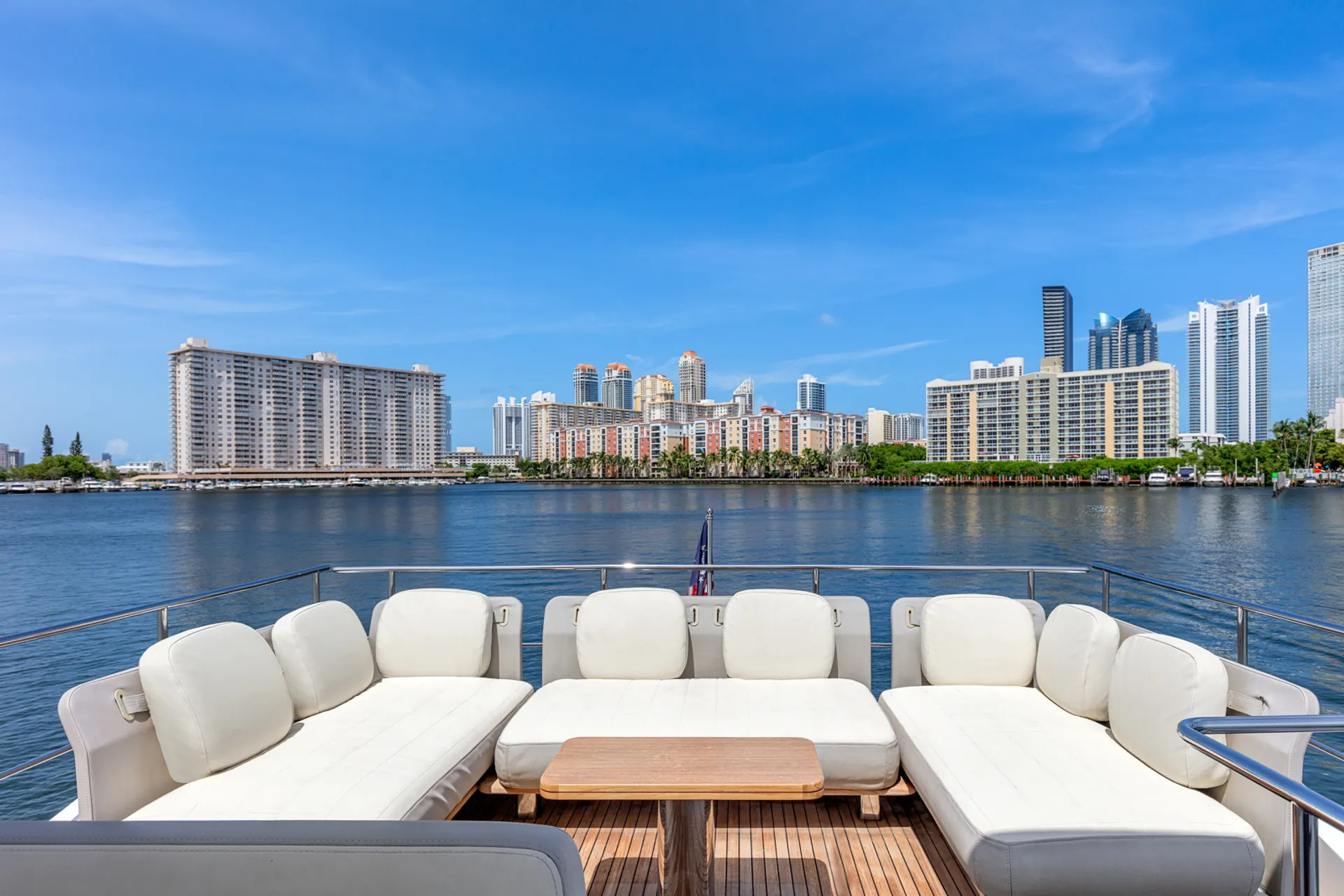 Azimut 66 FLY in North Miami, FL — photo 2