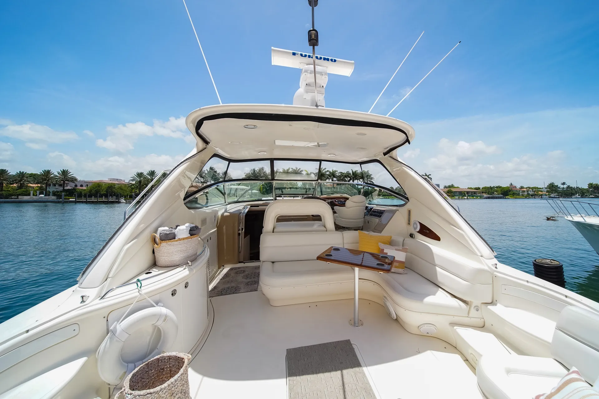 SEA RAY BOATS 540 COCKPIT MOTOR YACHT in Miami, FL — photo 8
