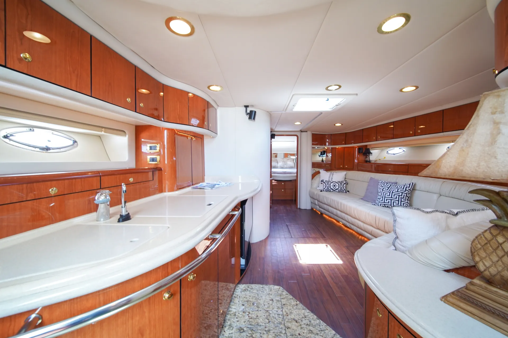 SEA RAY BOATS 540 COCKPIT MOTOR YACHT in Miami, FL — photo 6