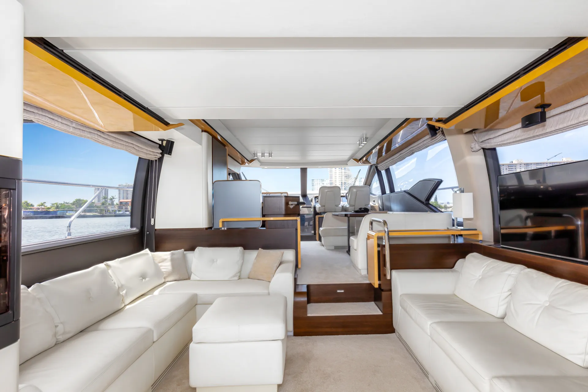 Azimut 66 FLY in North Miami, FL — photo 7
