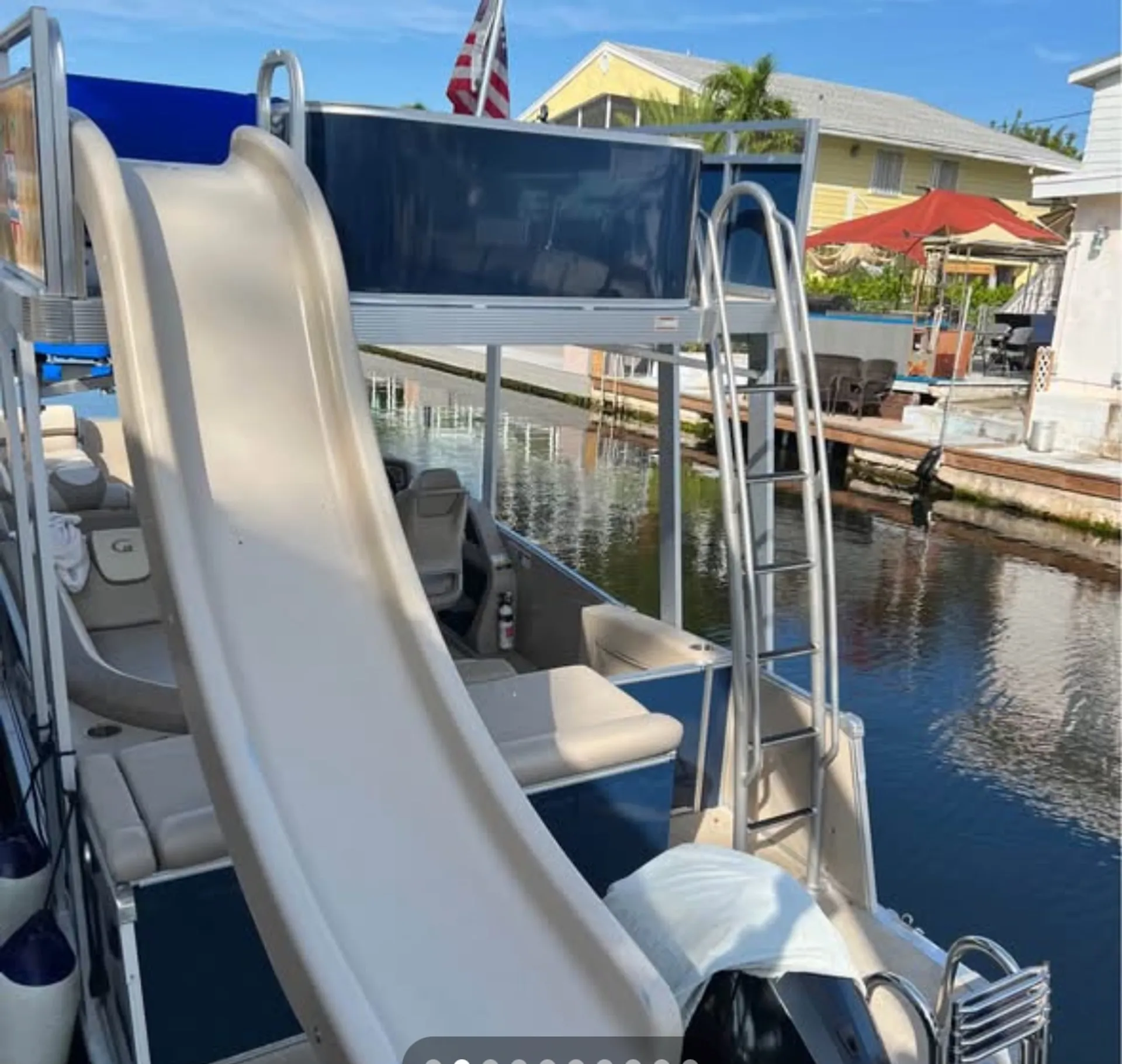 AVALON PONTOONS AMBASSADOR ELITE WINDSHIELD 2585ELW in Tarpon Springs, FL — photo 2