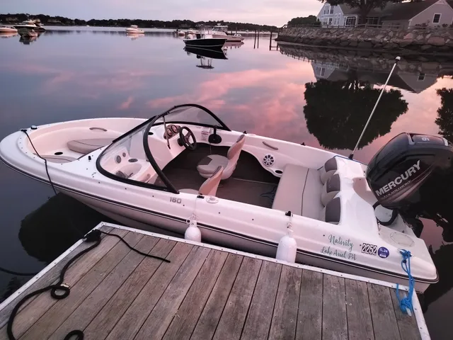 Rent a BAYLINER bow rider in Boston, MA near me