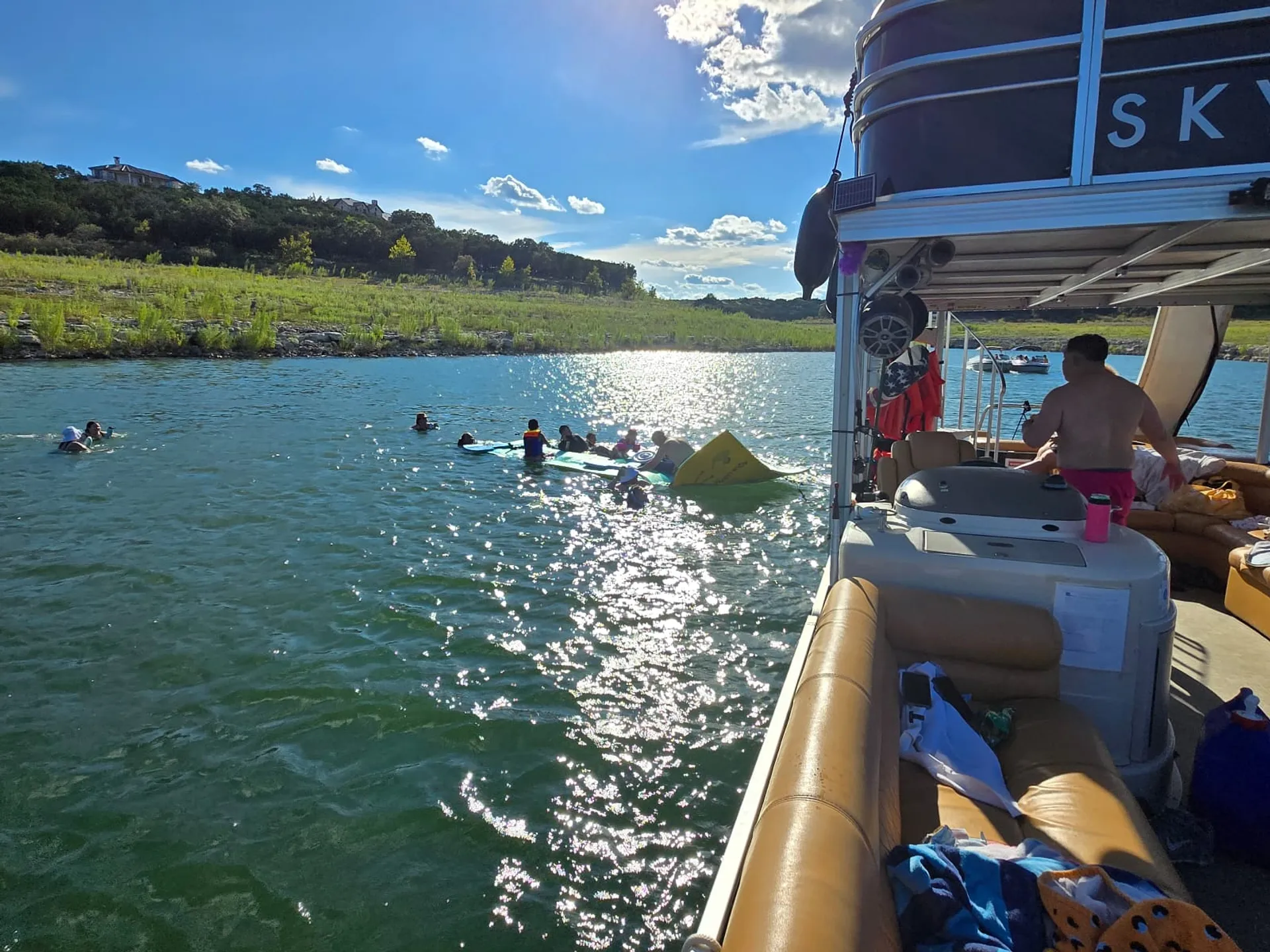 41' Cruisers Motoryacht in Lake Travis