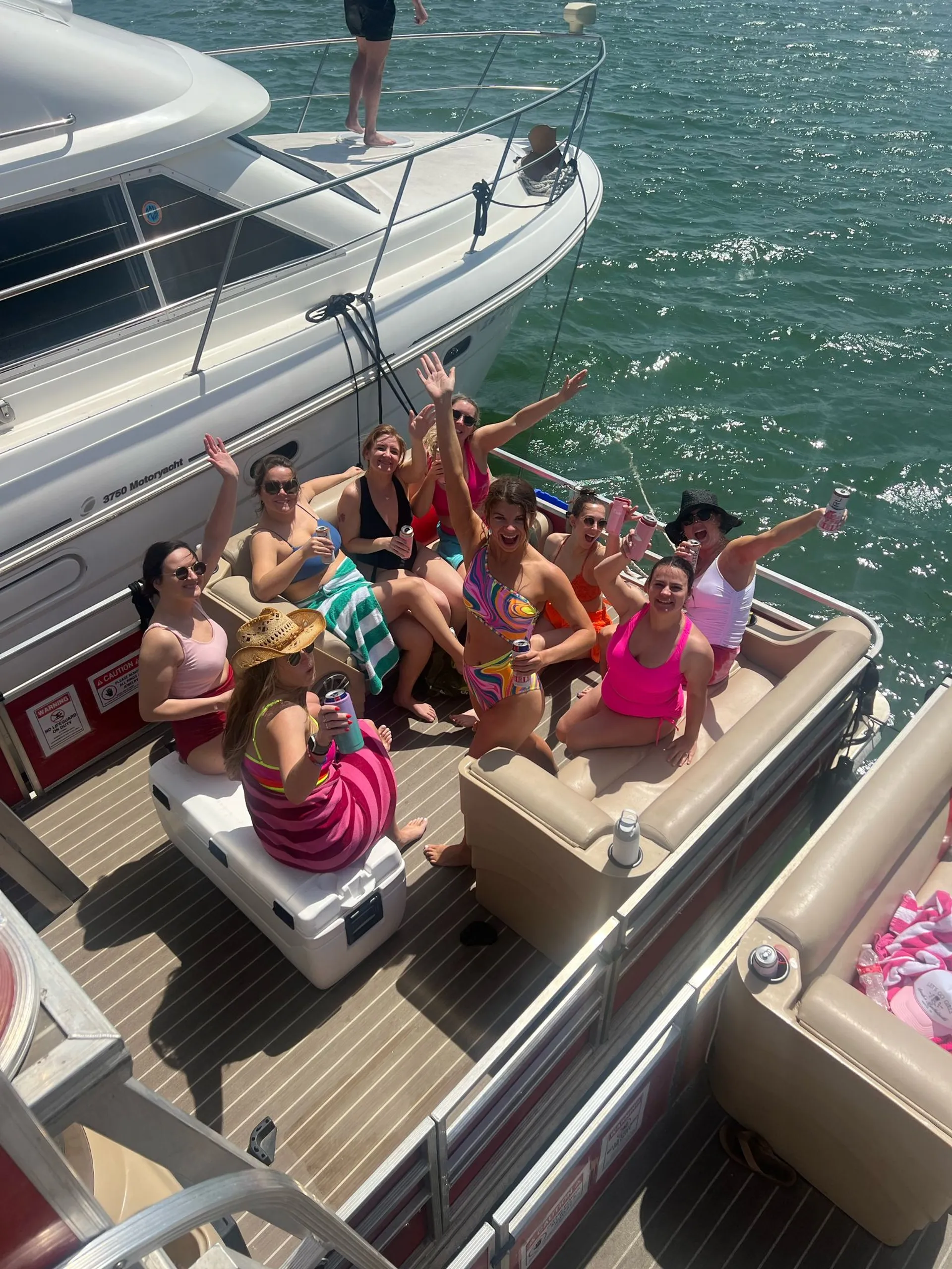 Luxury 37' Yacht on Lake Travis