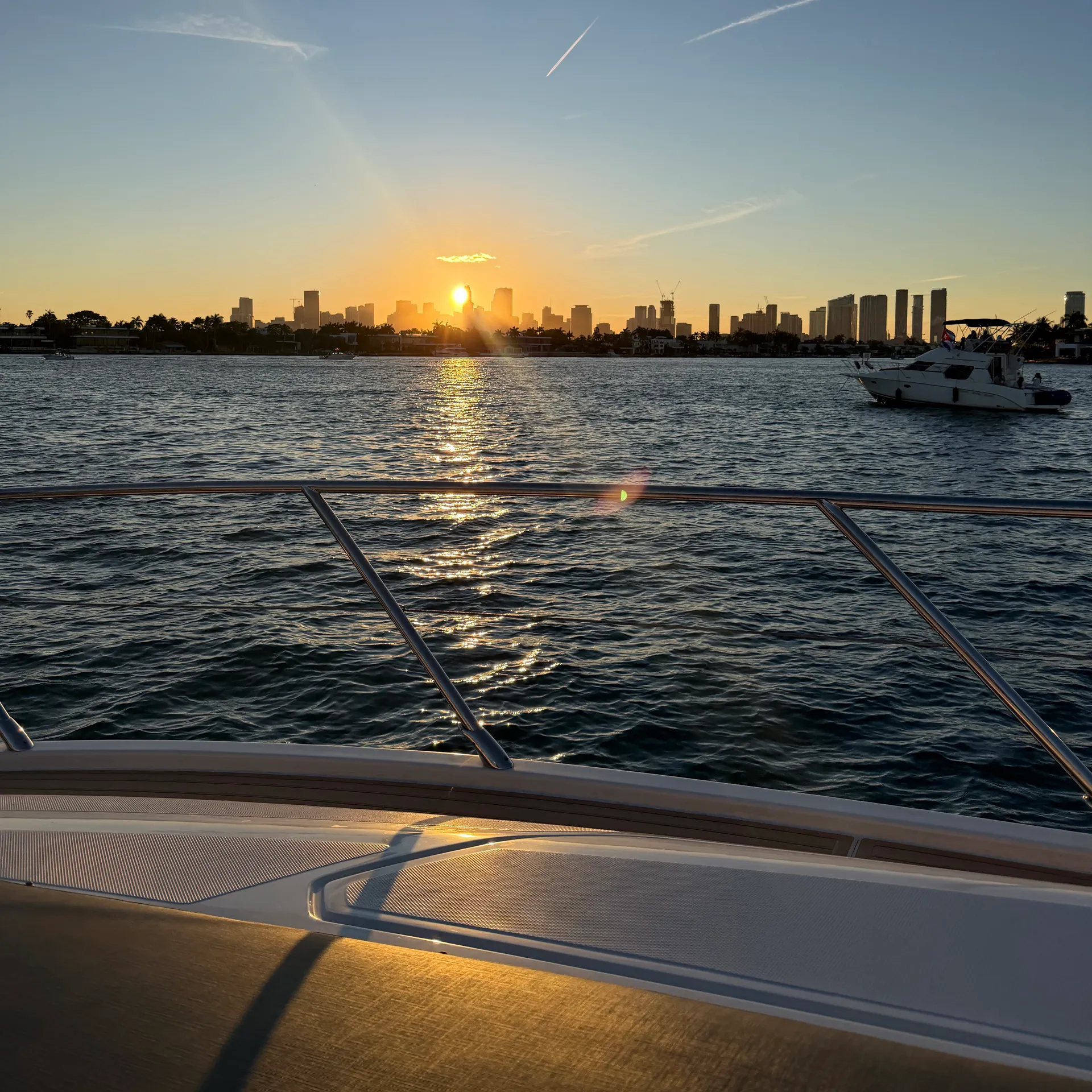 Luxury 44’ Azimut Atlantis – Miami Yacht for Parties, Tours & VIP Char