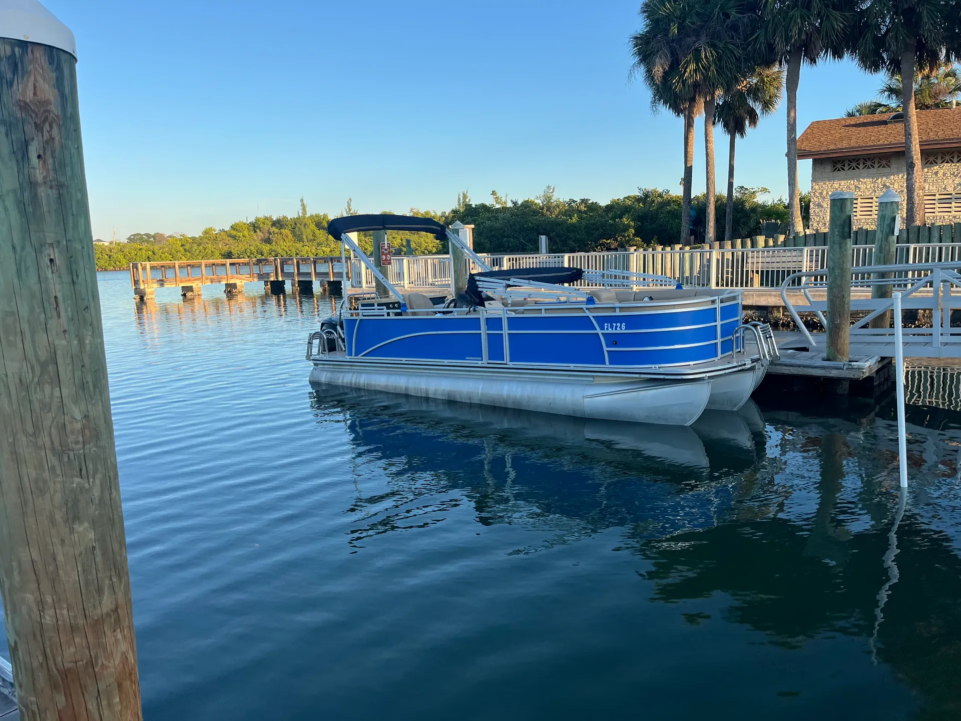 HARRIS FLOTEBOTE 200 SUNLINER FC TRIPLE TUBE W/150L 4-S in St. Petersburg, FL