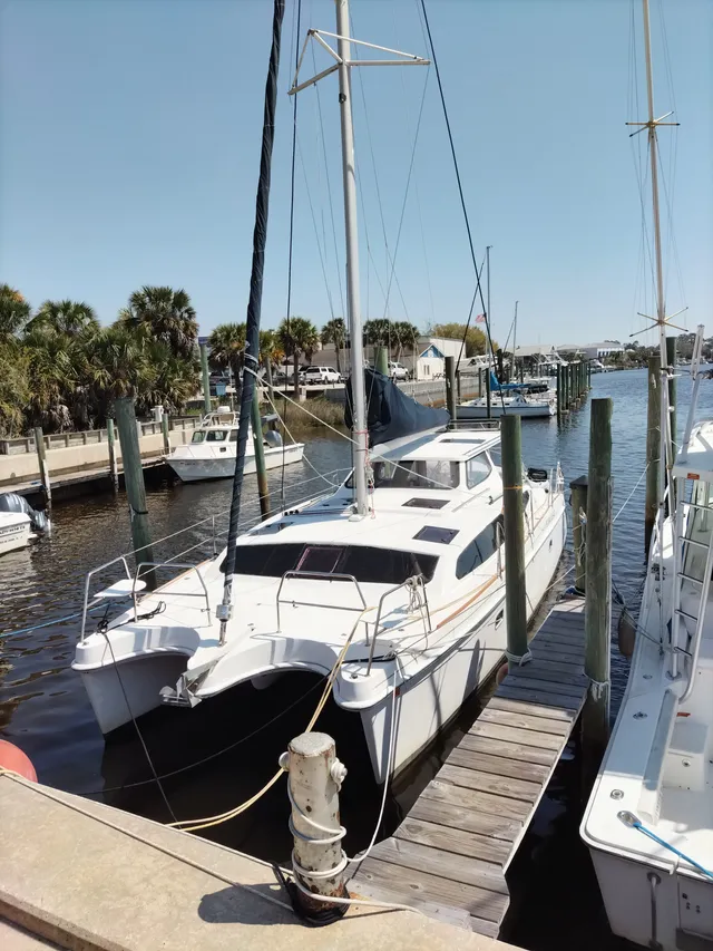 Rent a Gemini catamaran in Carrabelle, FL near me