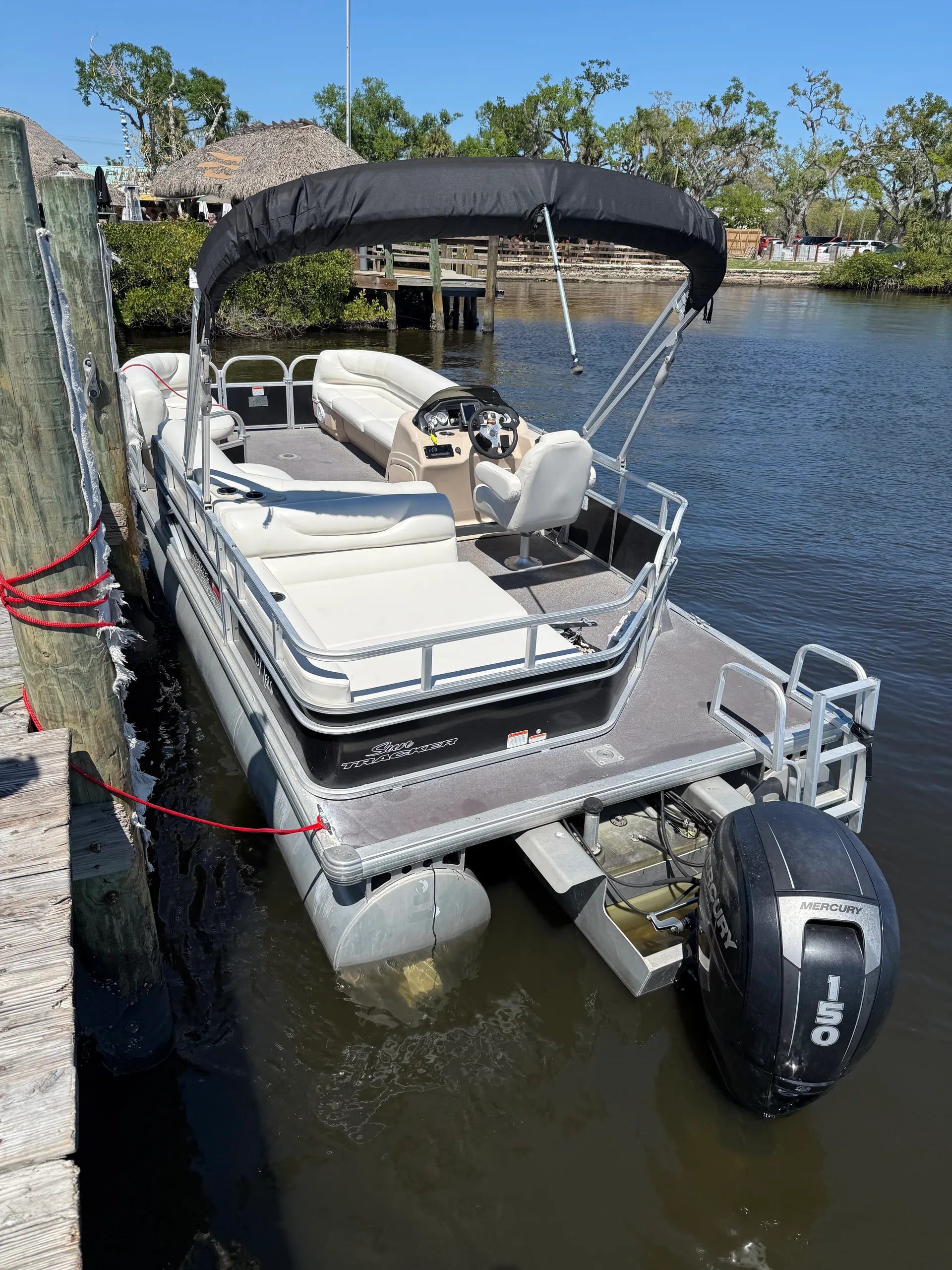 SUN TRACKER BY TRACKER MARINE PARTY BARGE 22 XP3 W/150ELPT 4-S in Holmes Beach, FL