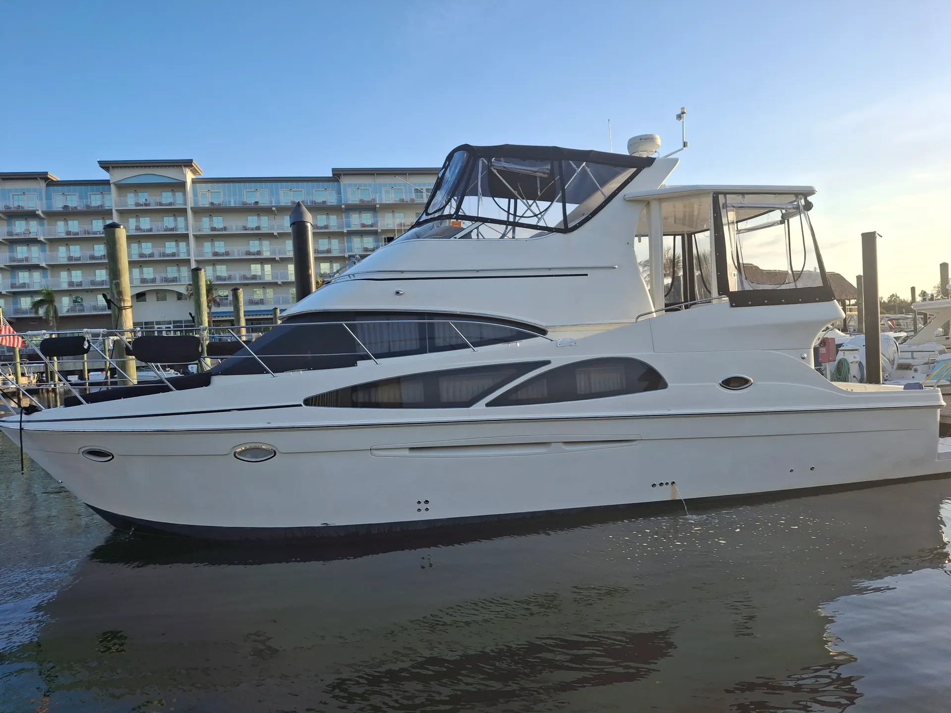 Carver Yachts Motor Yacht in Bradenton, FL