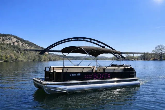 Rent a Bentley pontoon in Austin, TX near me