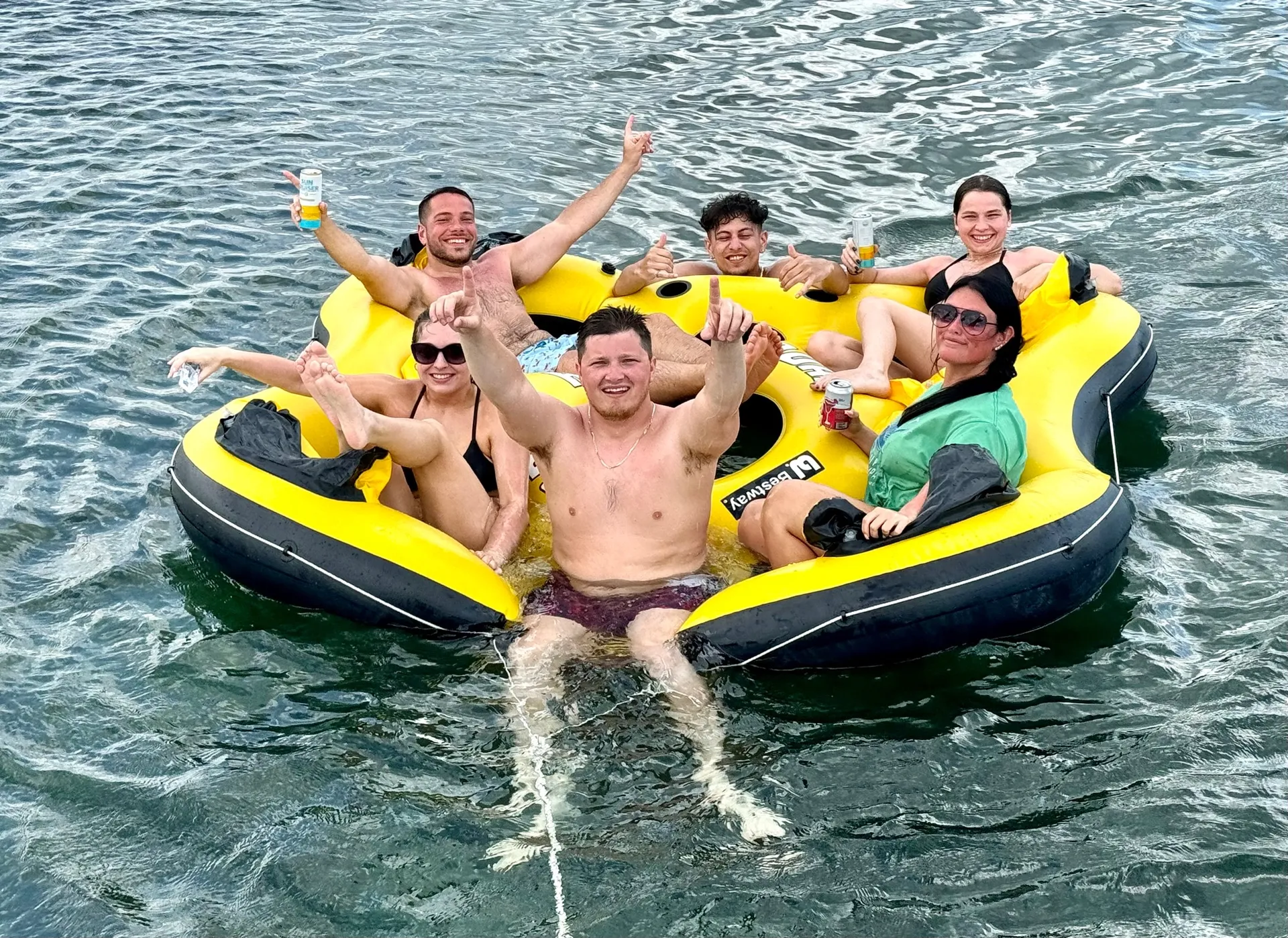 35' Luxury Cruiser- your dream experience awaits!