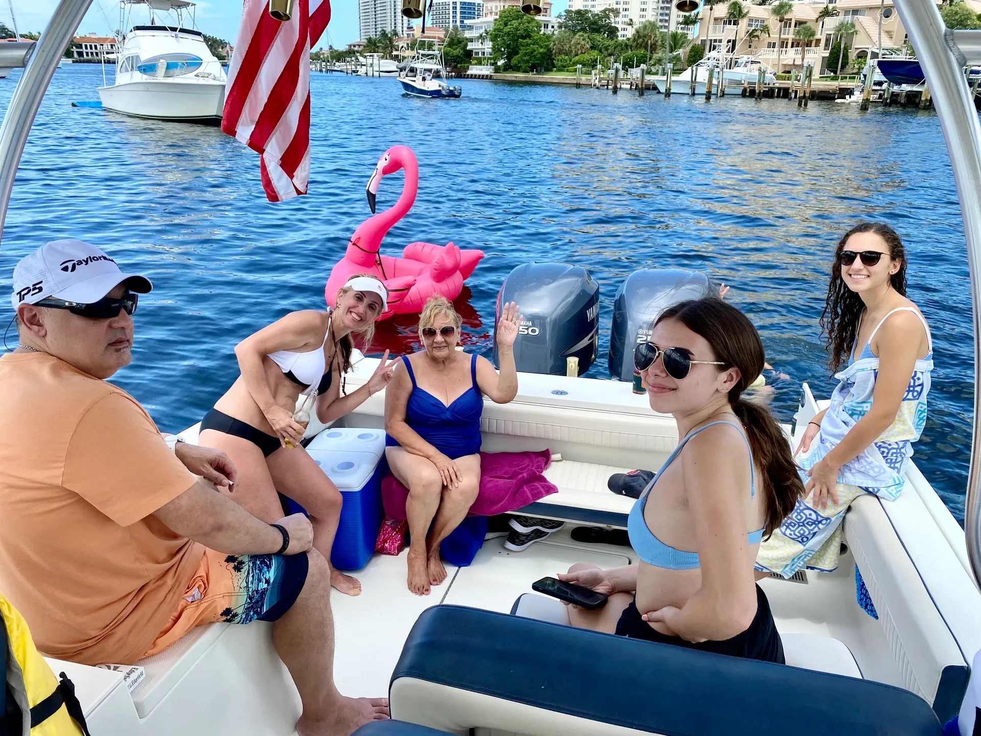 35' Luxury Cruiser- your dream experience awaits!