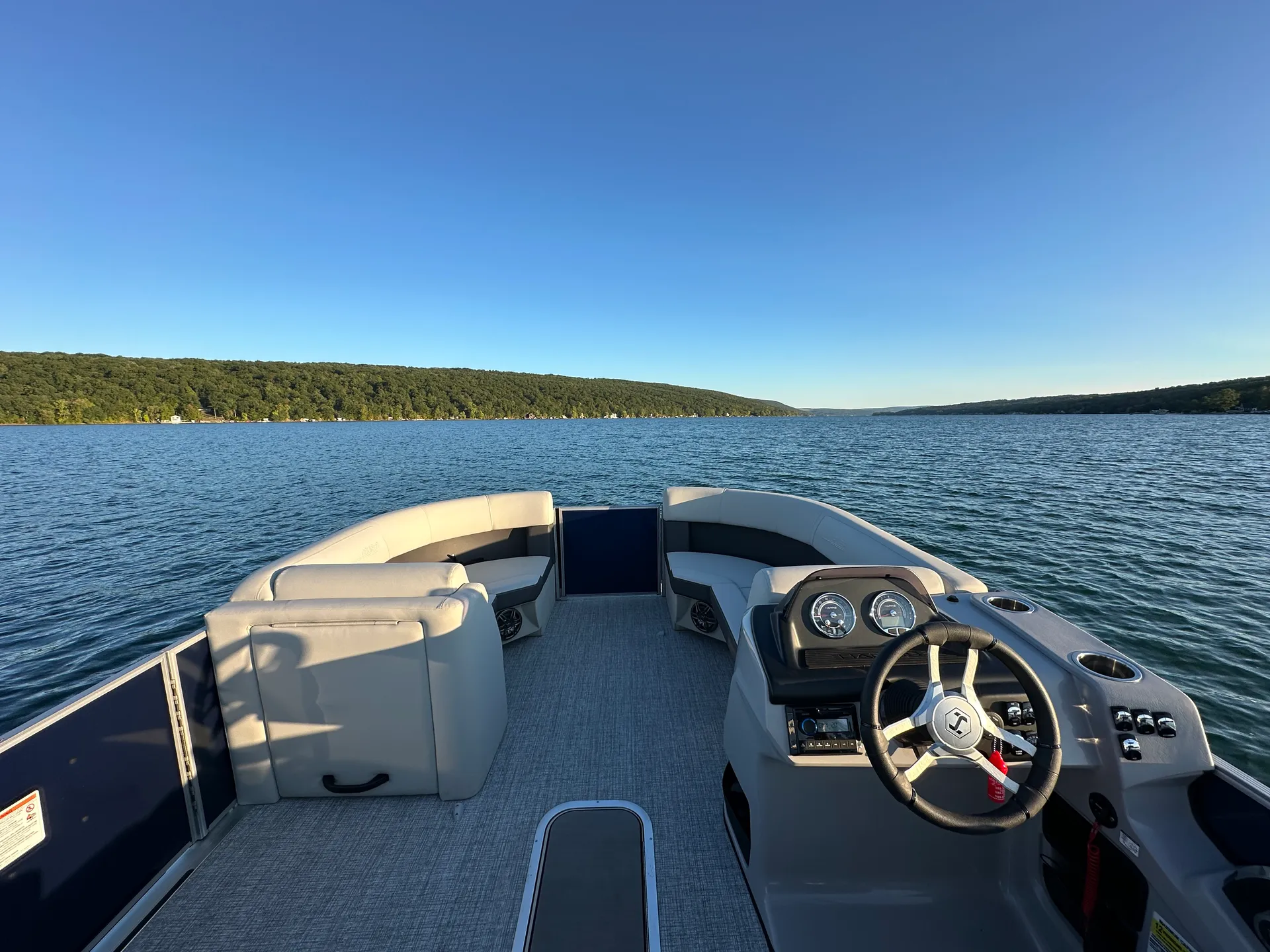 HARRIS BOATS 210 CRUISER SL TRITOON in Penn Yan, NY — photo 2