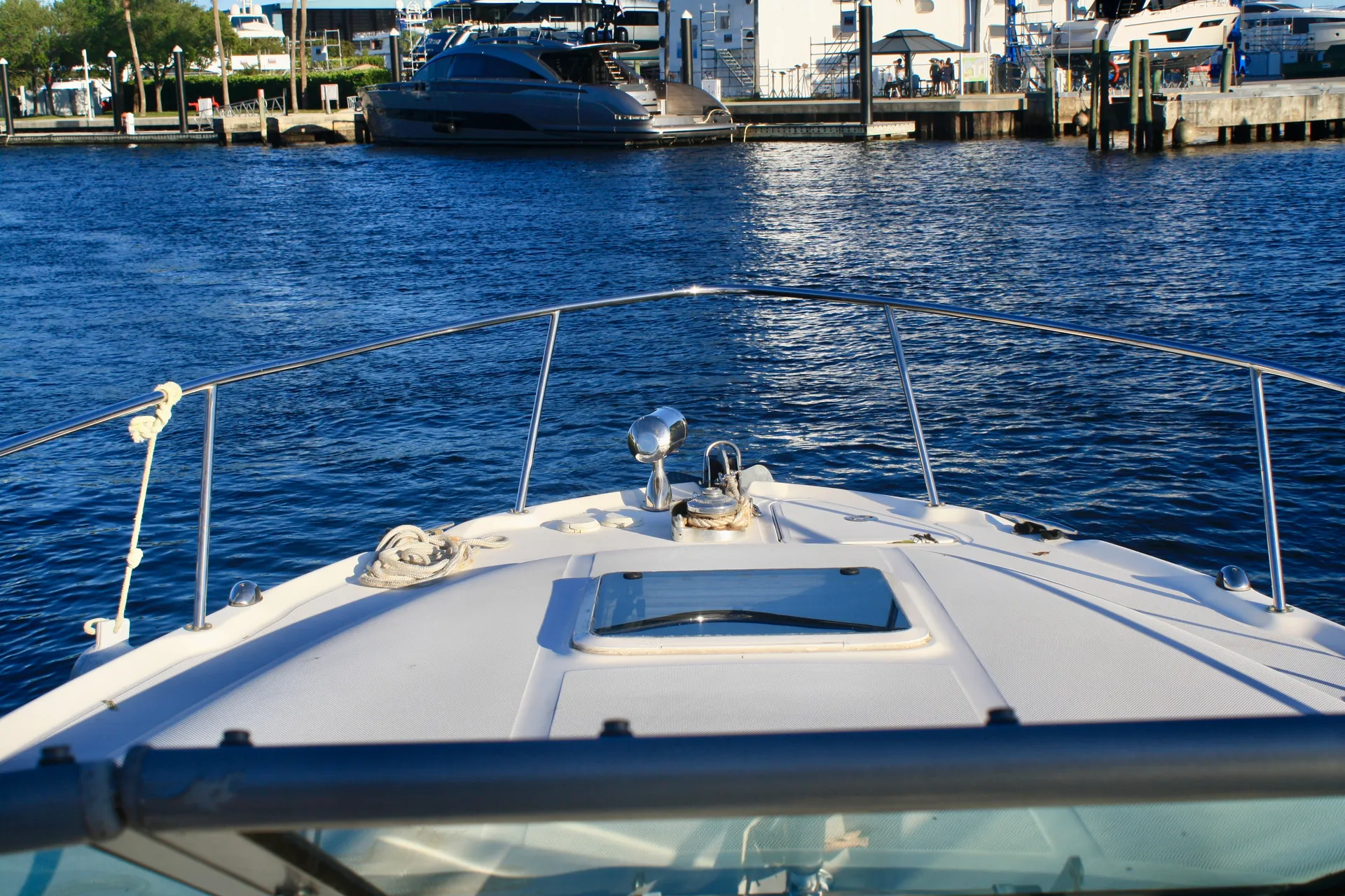 SEA RAY BOATS 290 AMBERJACK V-DRIVE in Fort Lauderdale, FL — photo 2