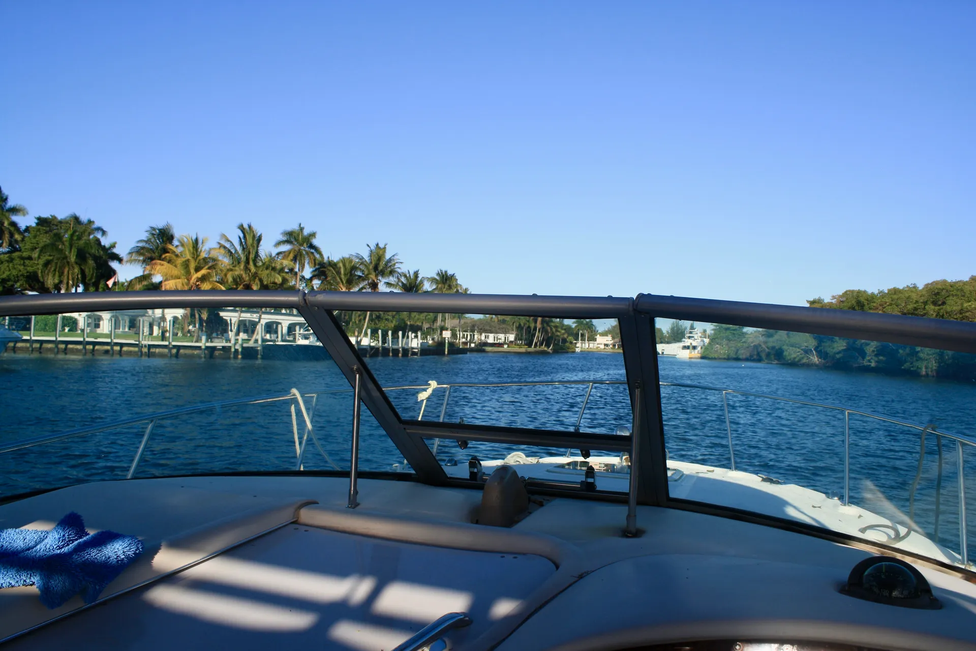 SEA RAY BOATS 290 AMBERJACK V-DRIVE in Fort Lauderdale, FL — photo 4