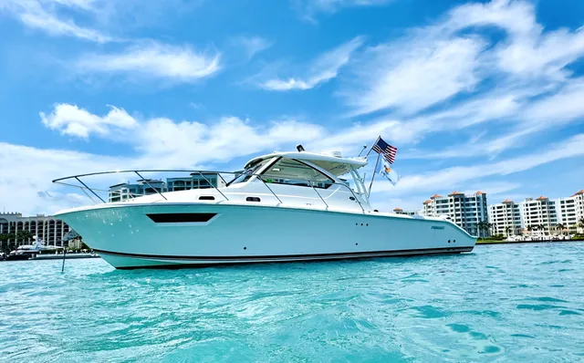 Rent a motor yacht in Delray Beach, FL near me