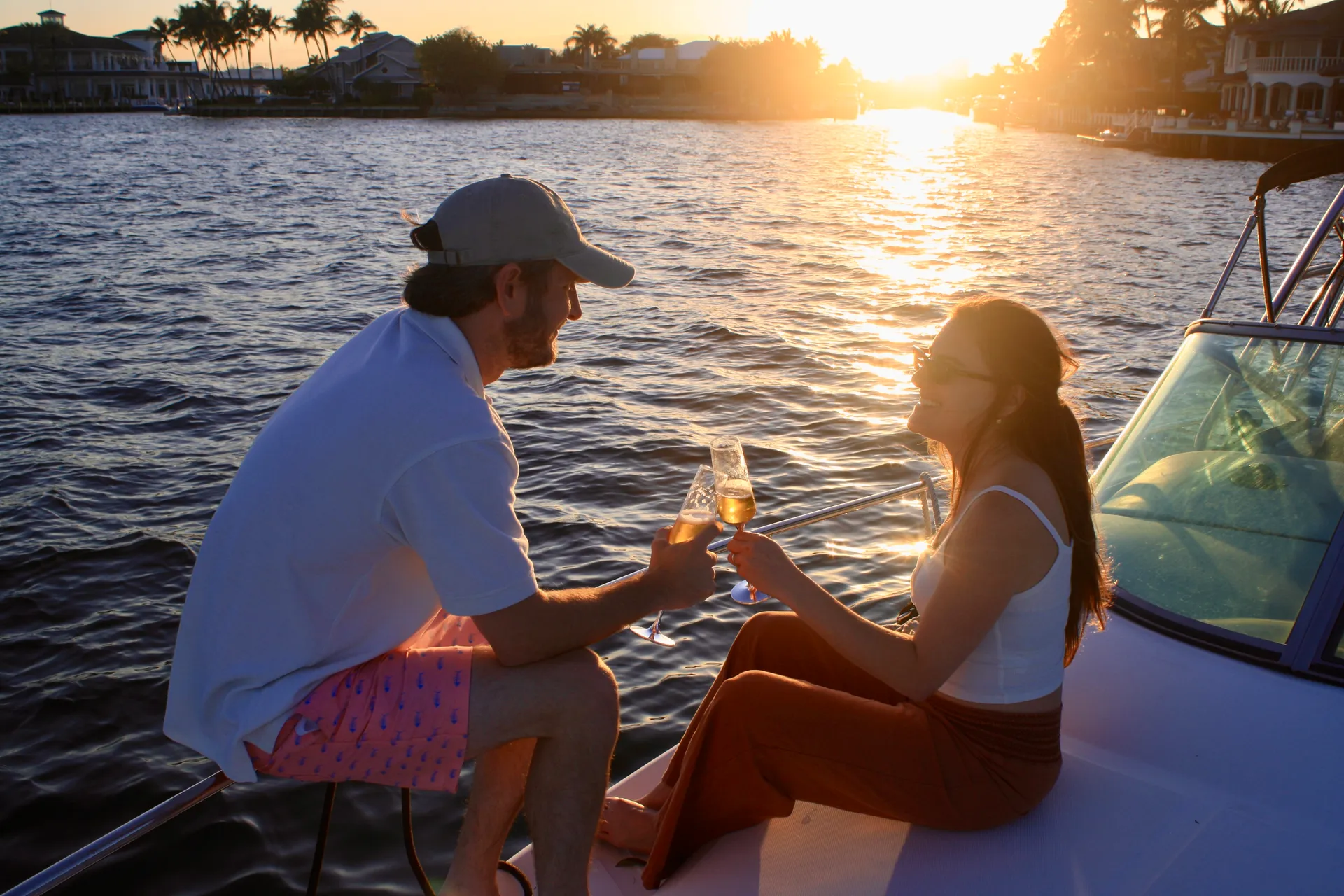 32’ Sea Ray Luxury Yacht Charter | Fort Lauderdale | Spacious, Stylish