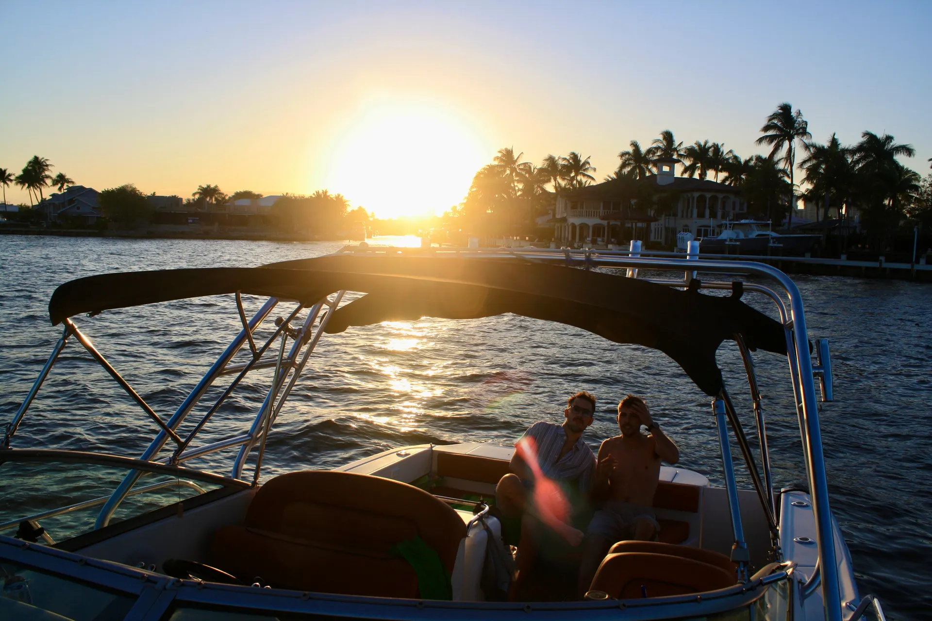 32’ Sea Ray Luxury Yacht Charter | Fort Lauderdale | Spacious, Stylish
