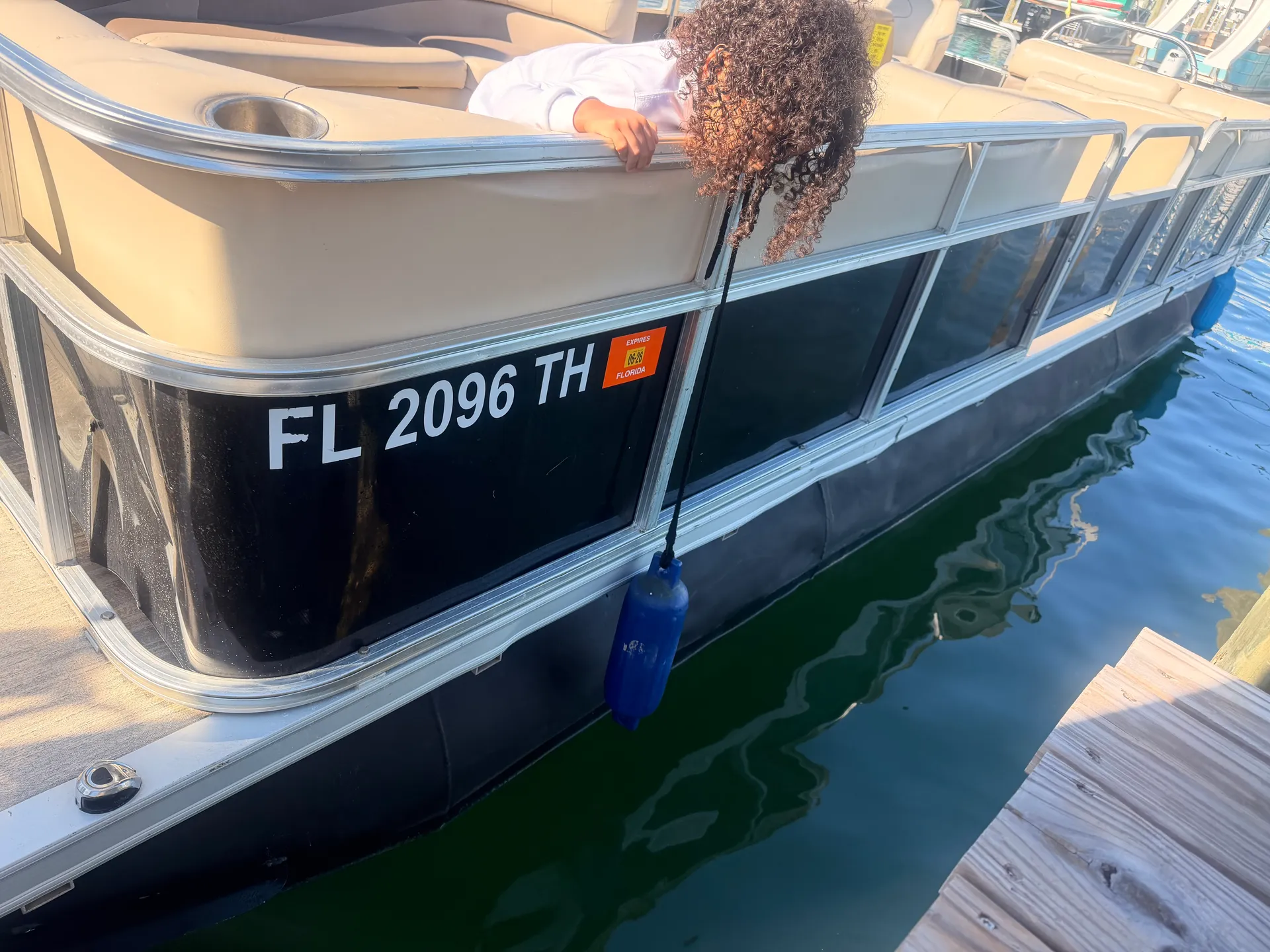 TAHOE PONTOONS GT PROMO CRUISE 2185CR in Pensacola, FL — photo 2