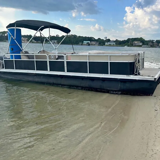 Rent a TAHOE PONTOONS pontoon in Pensacola, FL near me