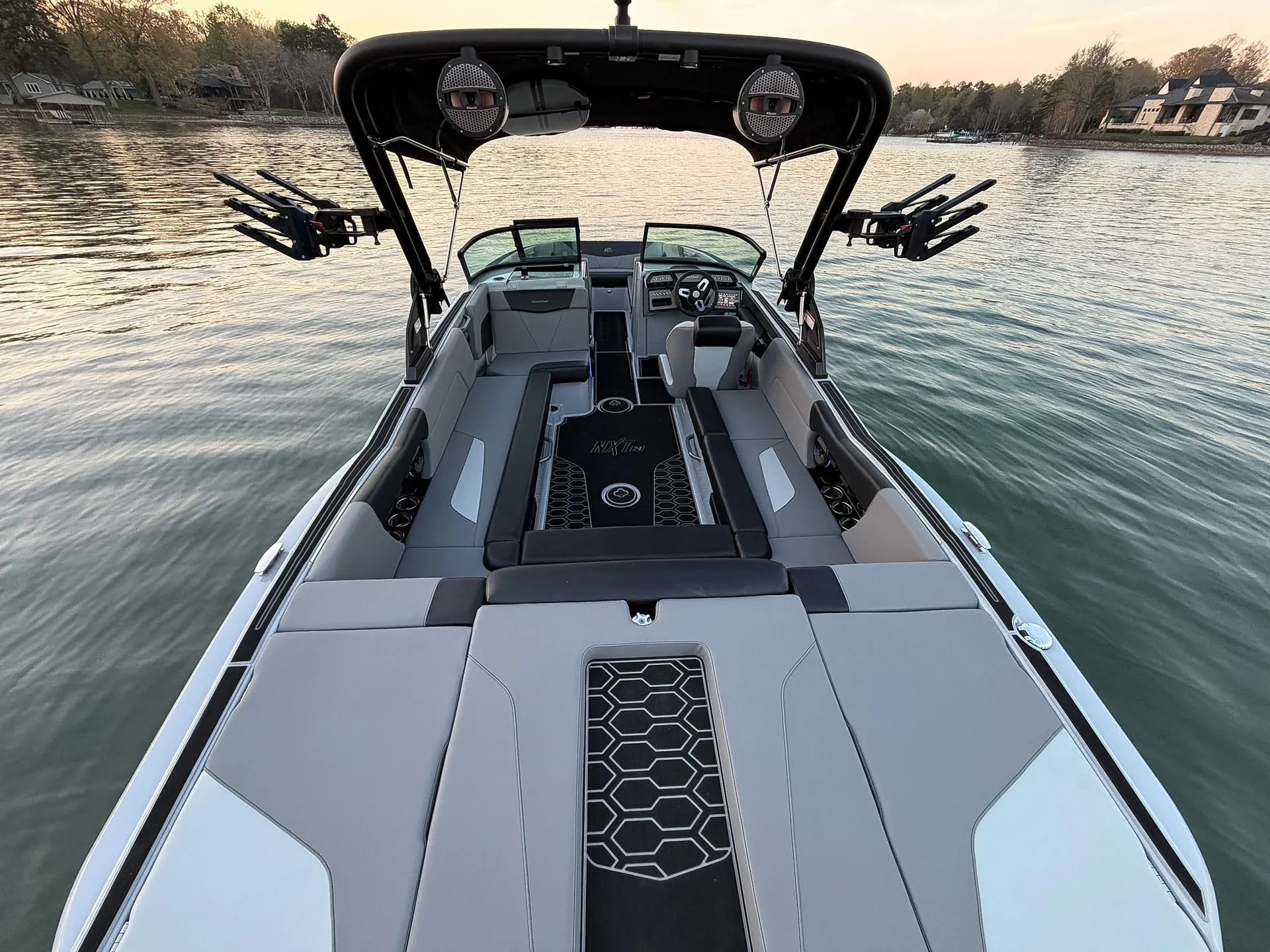 Brand-New MasterCraft NXT24 - Wake Surf Boat Rental - Free Delivery