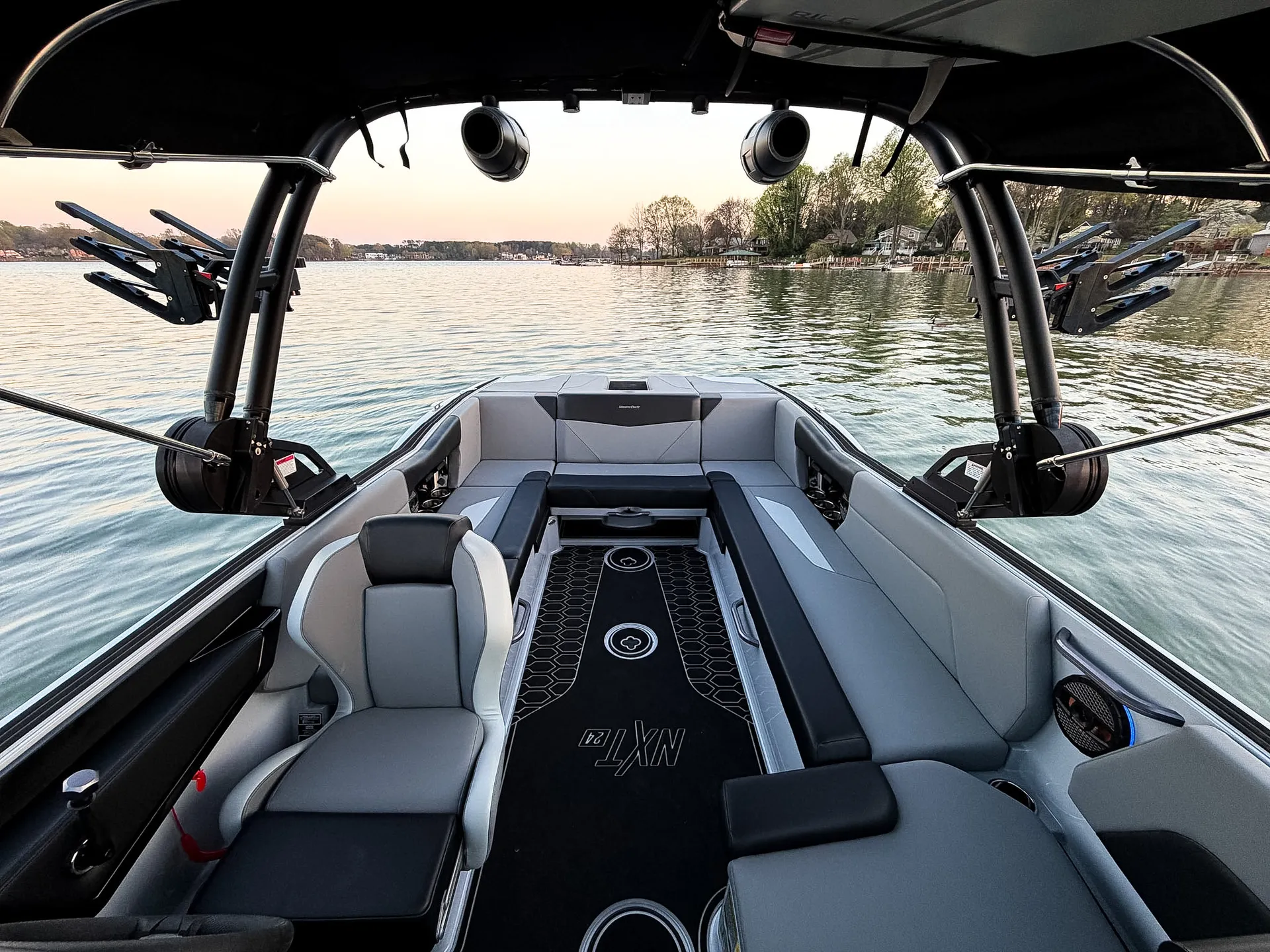 Brand-New MasterCraft NXT24 - Wake Surf Boat Rental - Free Delivery