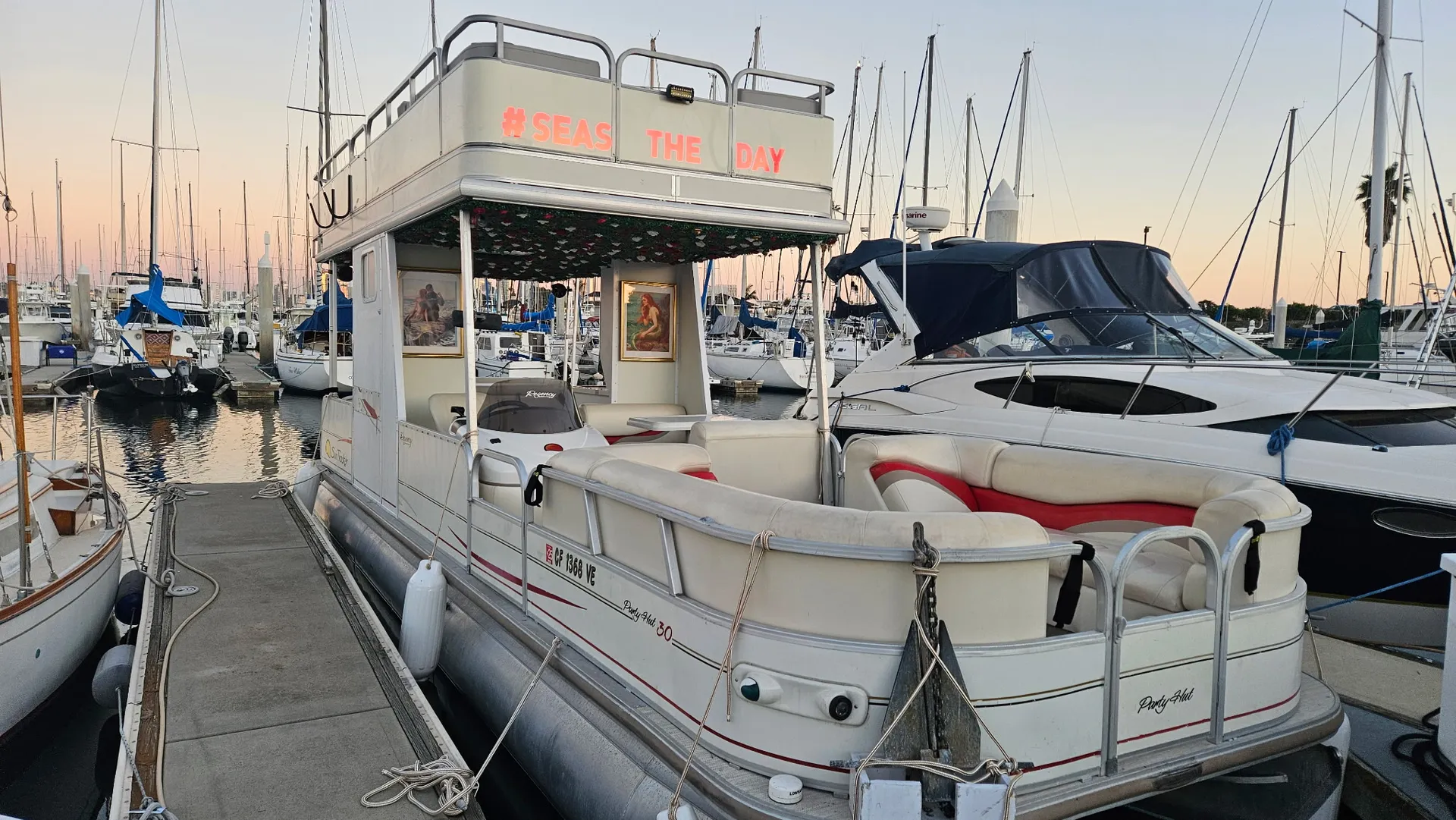 SUN TRACKER BY TRACKER MARINE PARTY HUT 30 REGENCY I/O in San Diego, CA — photo 10