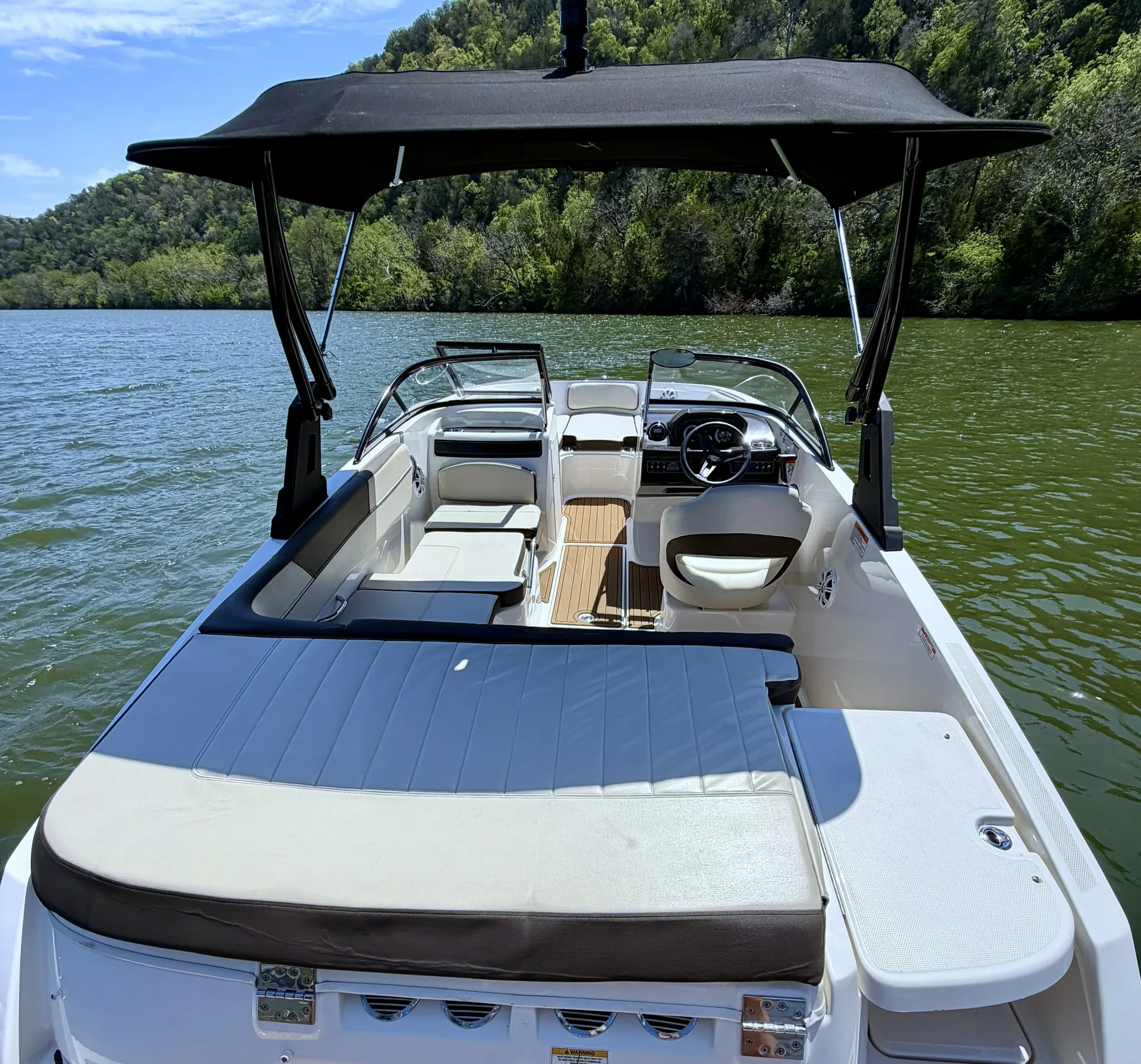 BAYLINER VR5 BOWRIDER in Austin, TX — photo 3