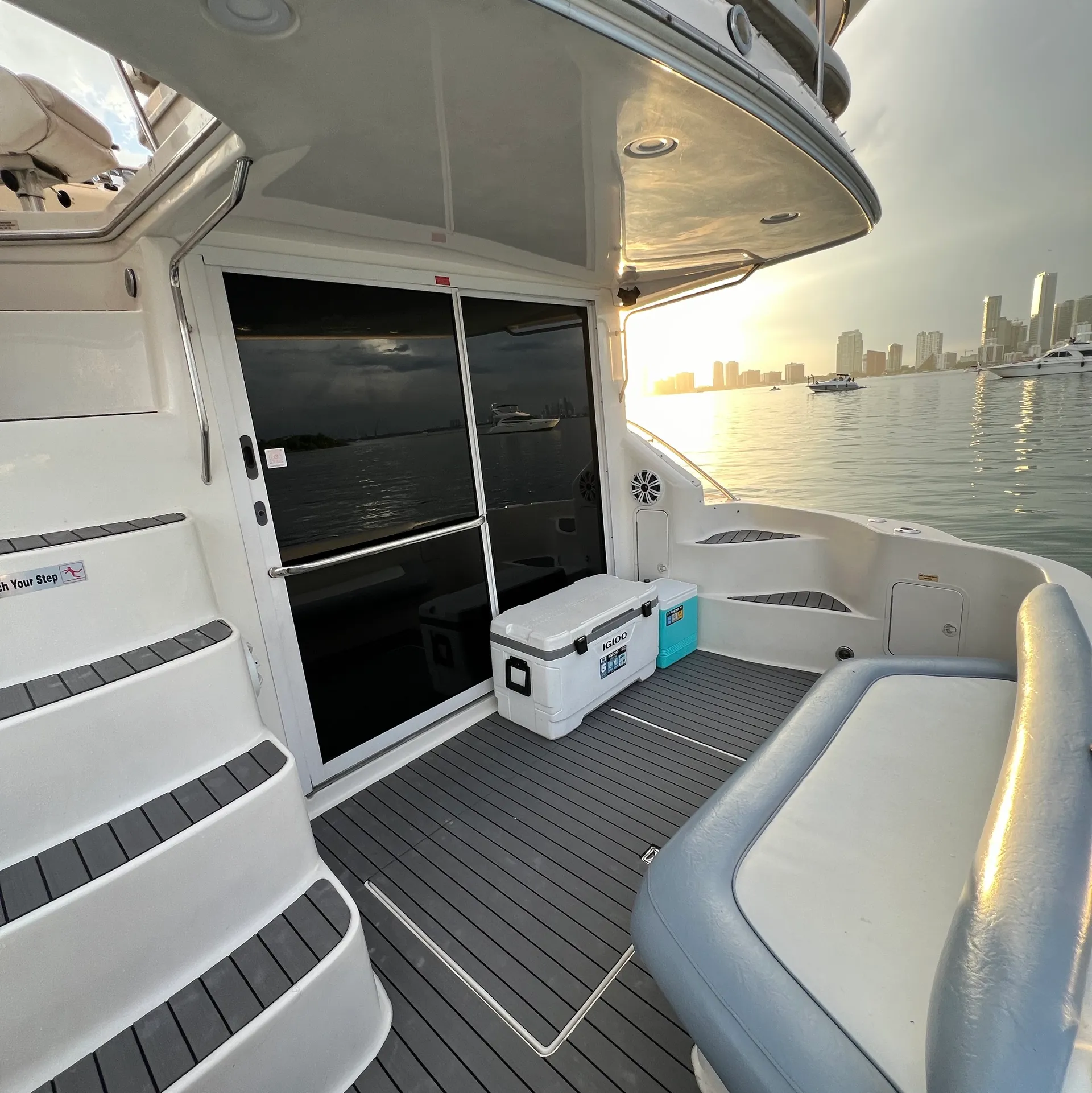 Sea Ray Boats 400 Sedan Bridge in Miami, FL — photo 3