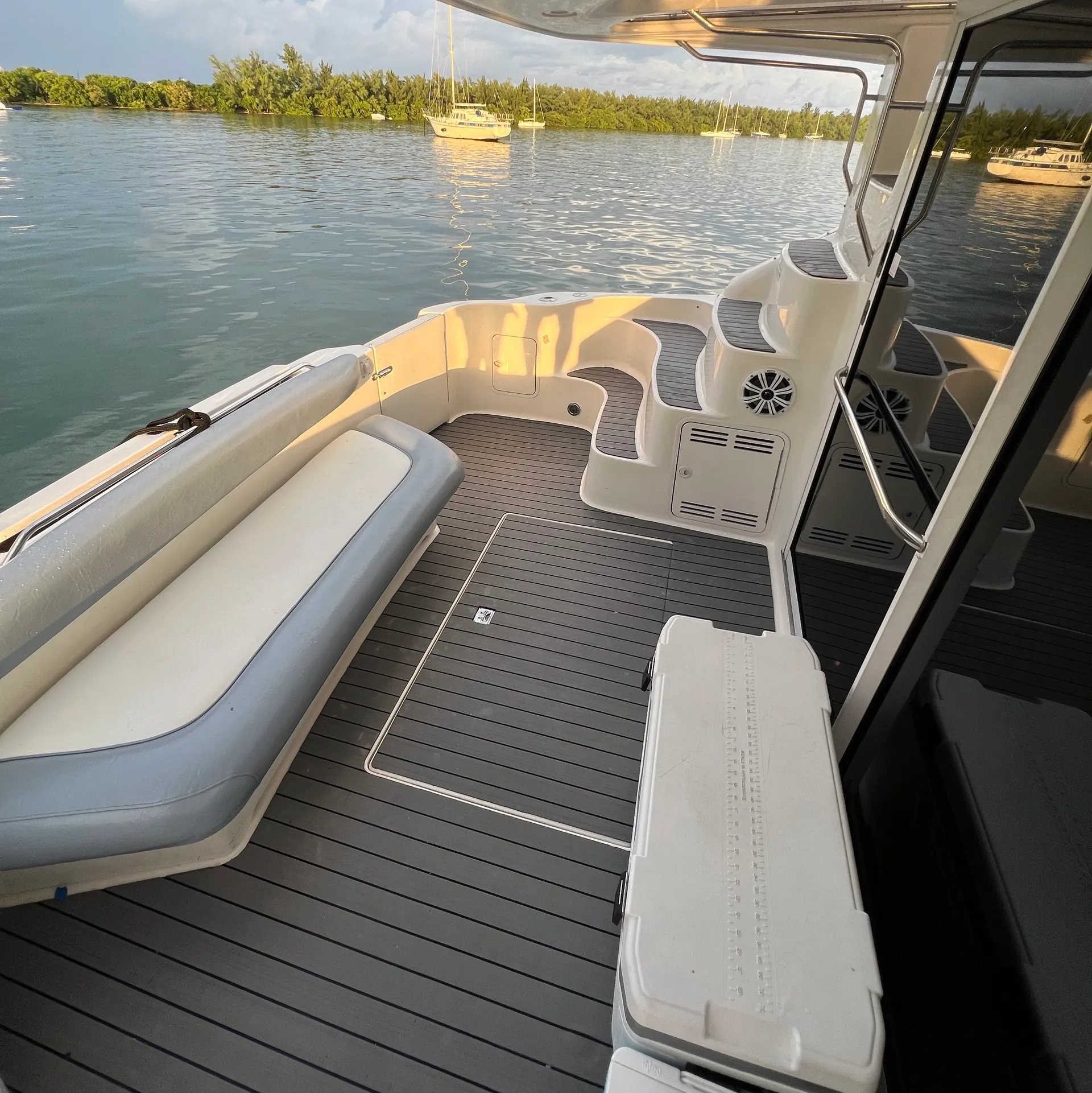 Sea Ray Boats 400 Sedan Bridge in Miami, FL — photo 4