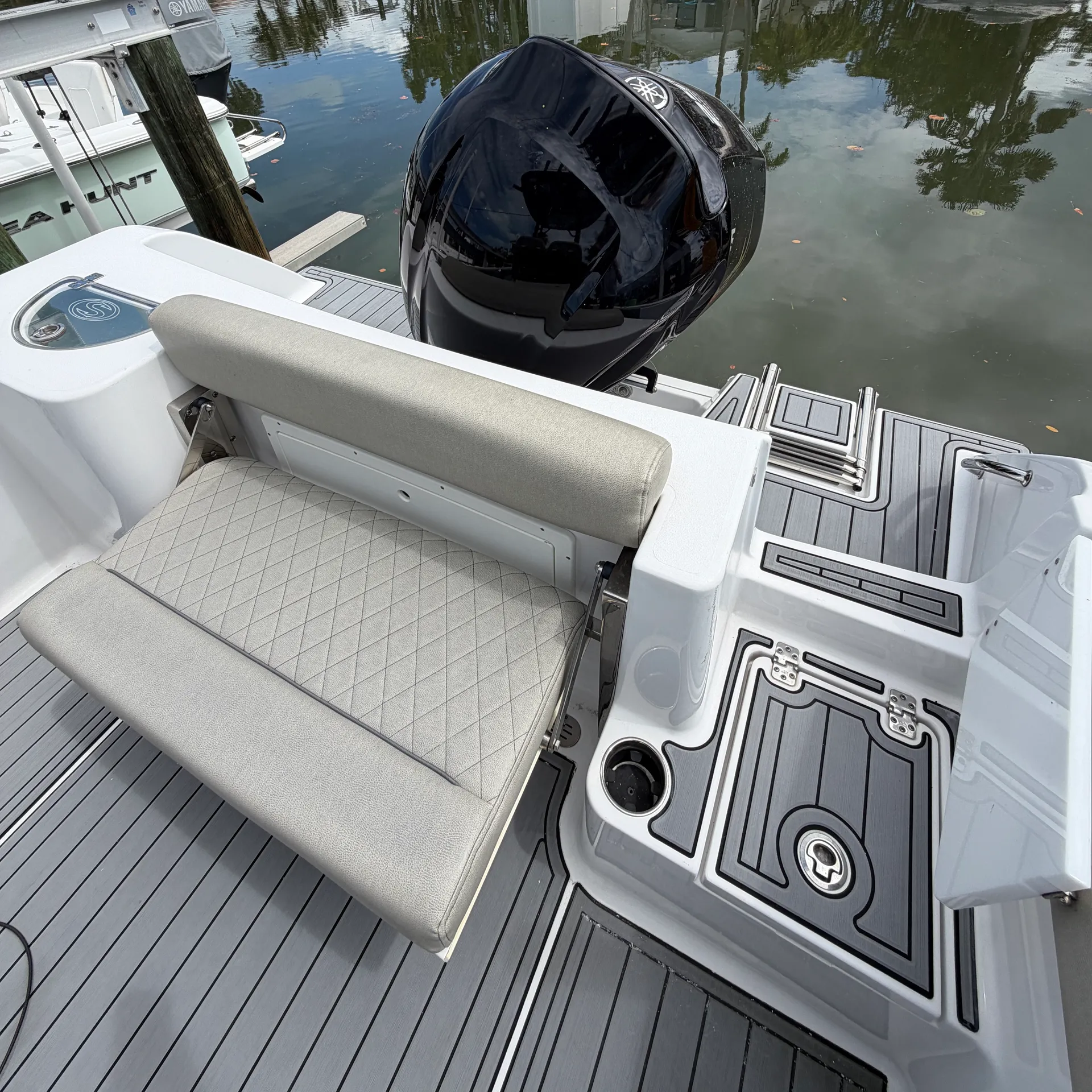 SPORTSMAN BOATS OPEN 232 in Holmes Beach, FL — photo 9