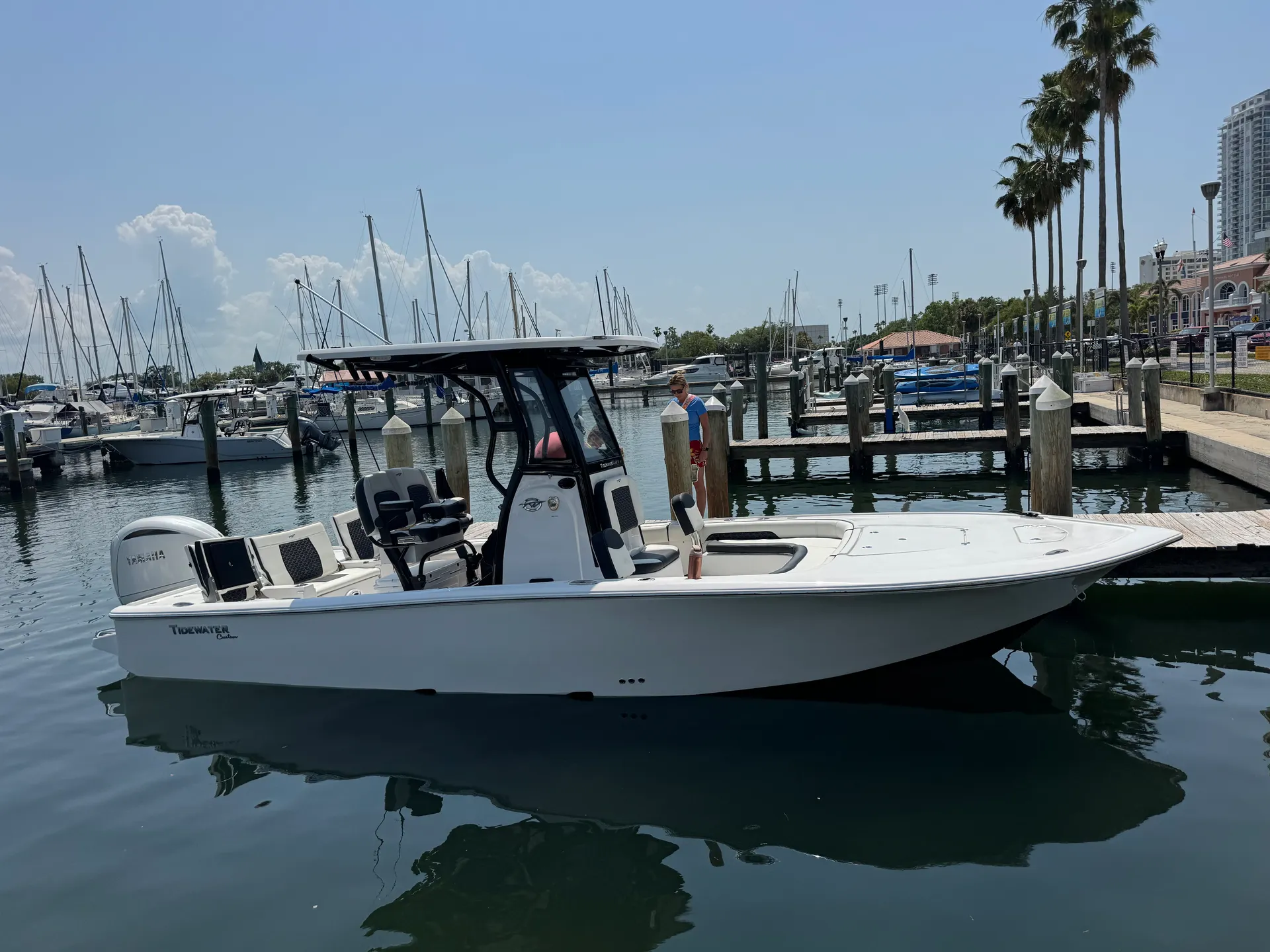 TIDEWATER BOATS 2500 CAROLINA BAY in St. Petersburg, FL — photo 2