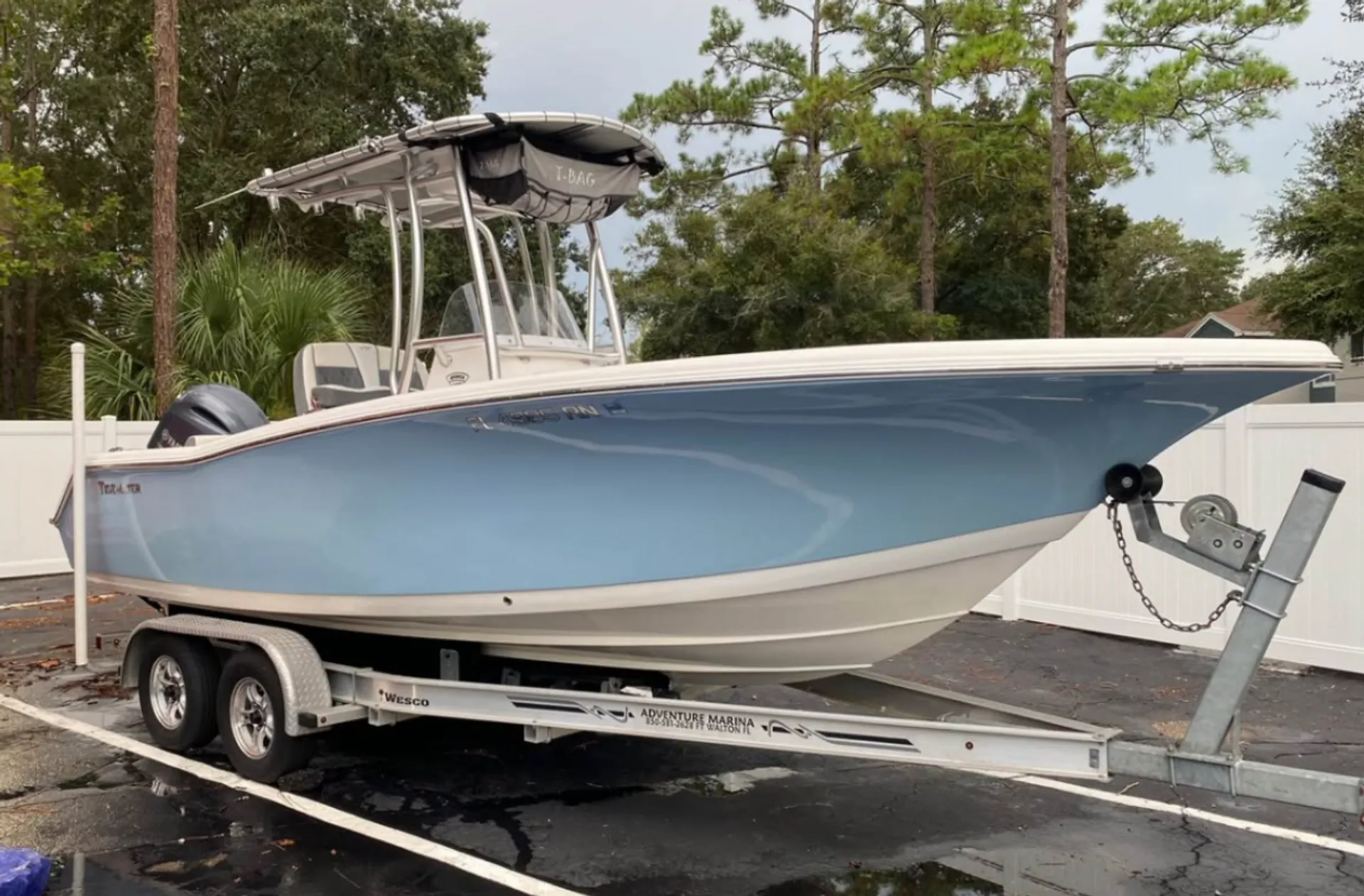 TIDEWATER BOATS 2200 CAROLINA BAY W/200HP in Tampa, FL