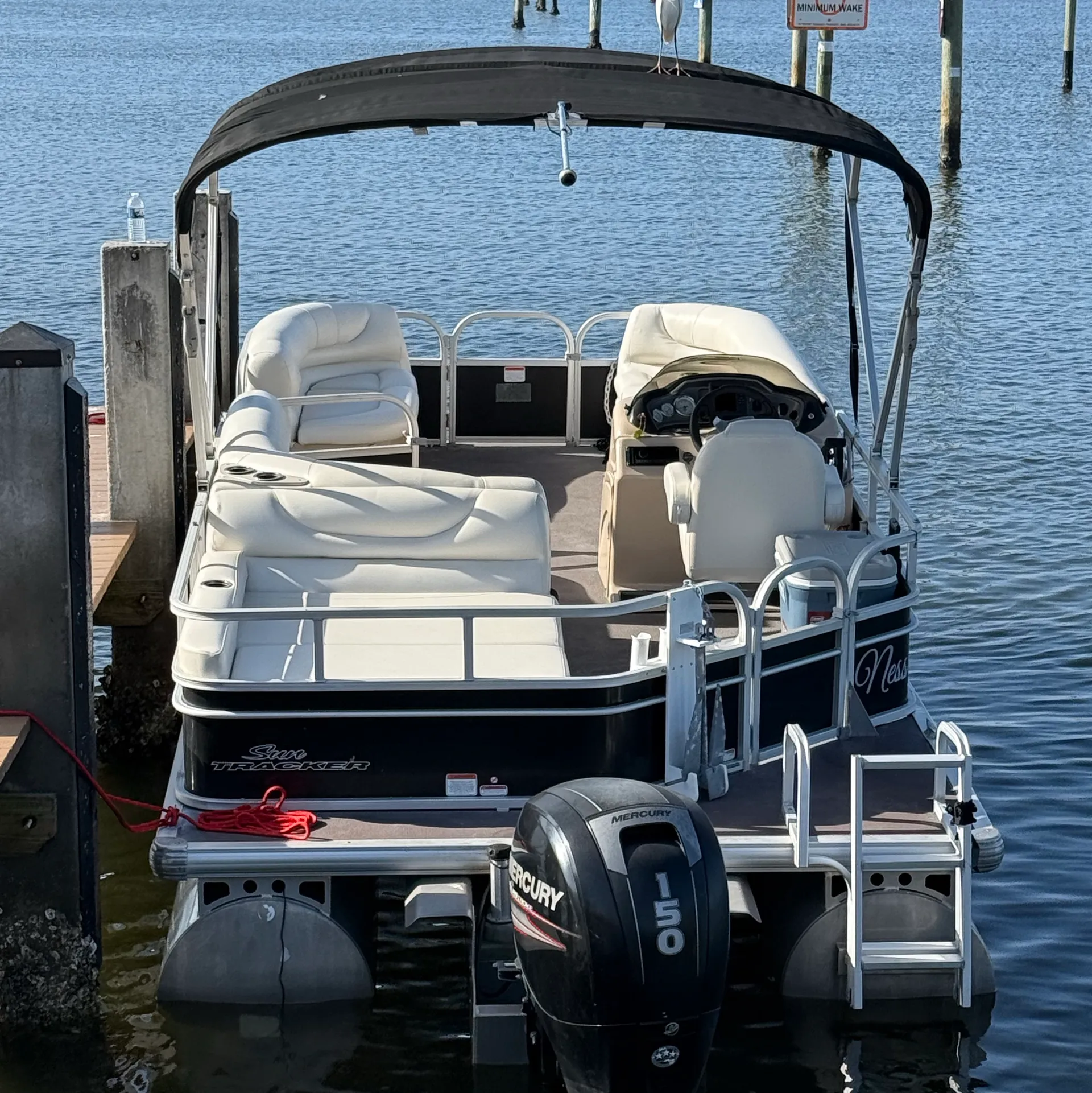 Sun Tracker TriToon with Mercury 150, JL stereo, Garmin GPS,Bimini top