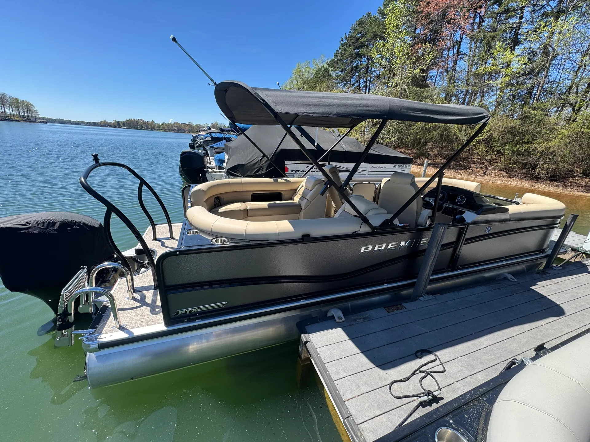PREMIER MARINE 230 SUNSATION RF TRITOON in Mooresville, NC