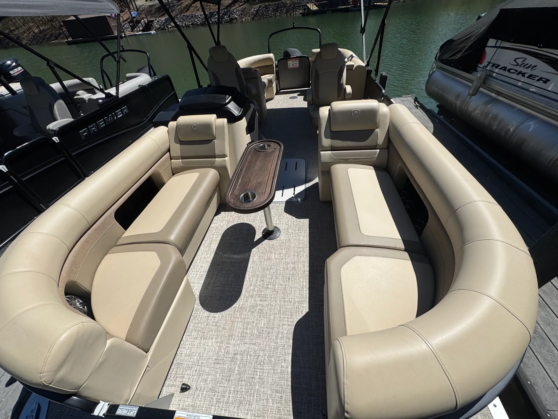 PREMIER MARINE 230 SUNSATION RF TRITOON in Mooresville, NC — photo 4