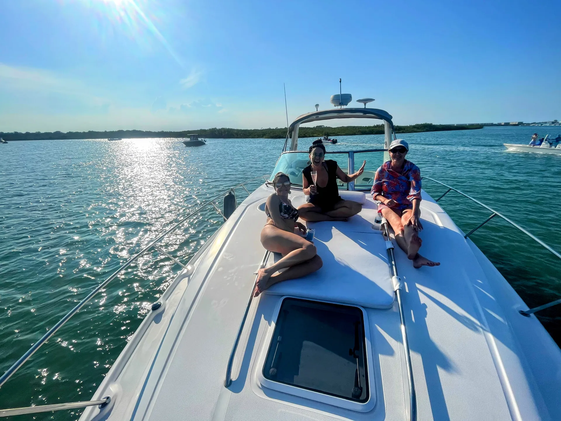 Charter this 36' Sea Ray Sport Yacht Today!